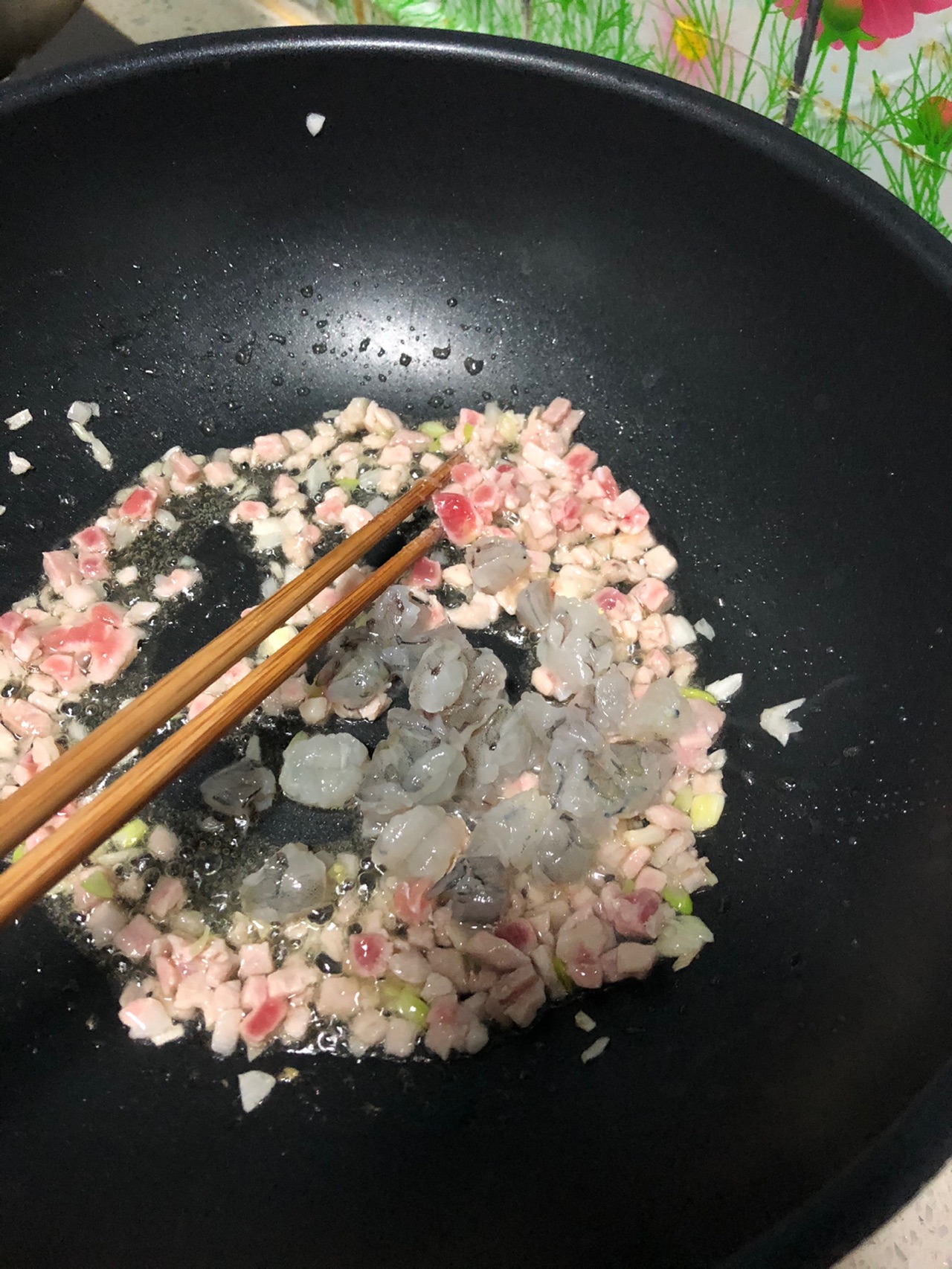 海鲜瘦肉疙瘩汤