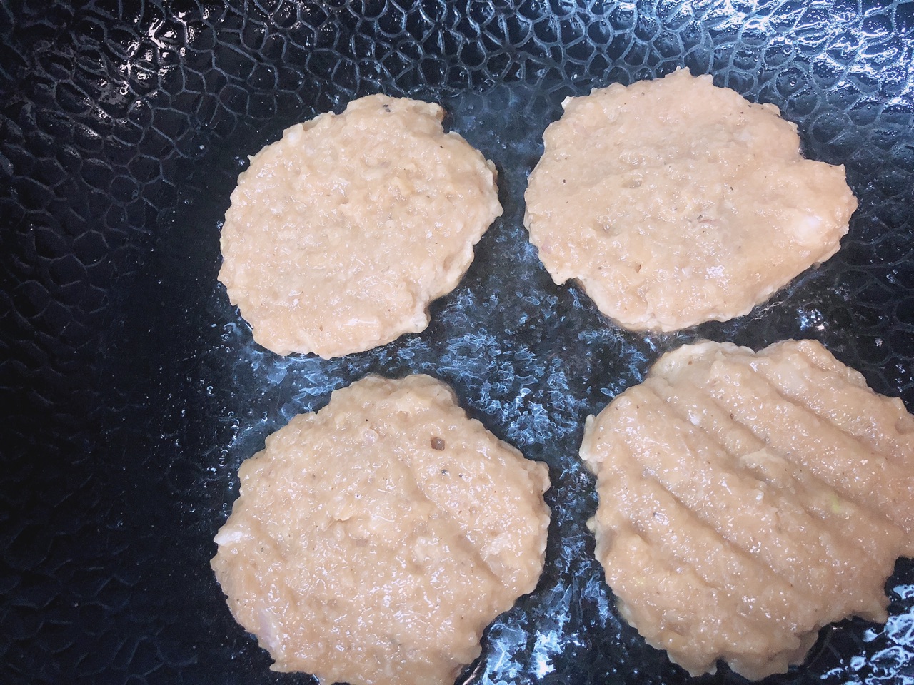 汉堡鸡肉饼