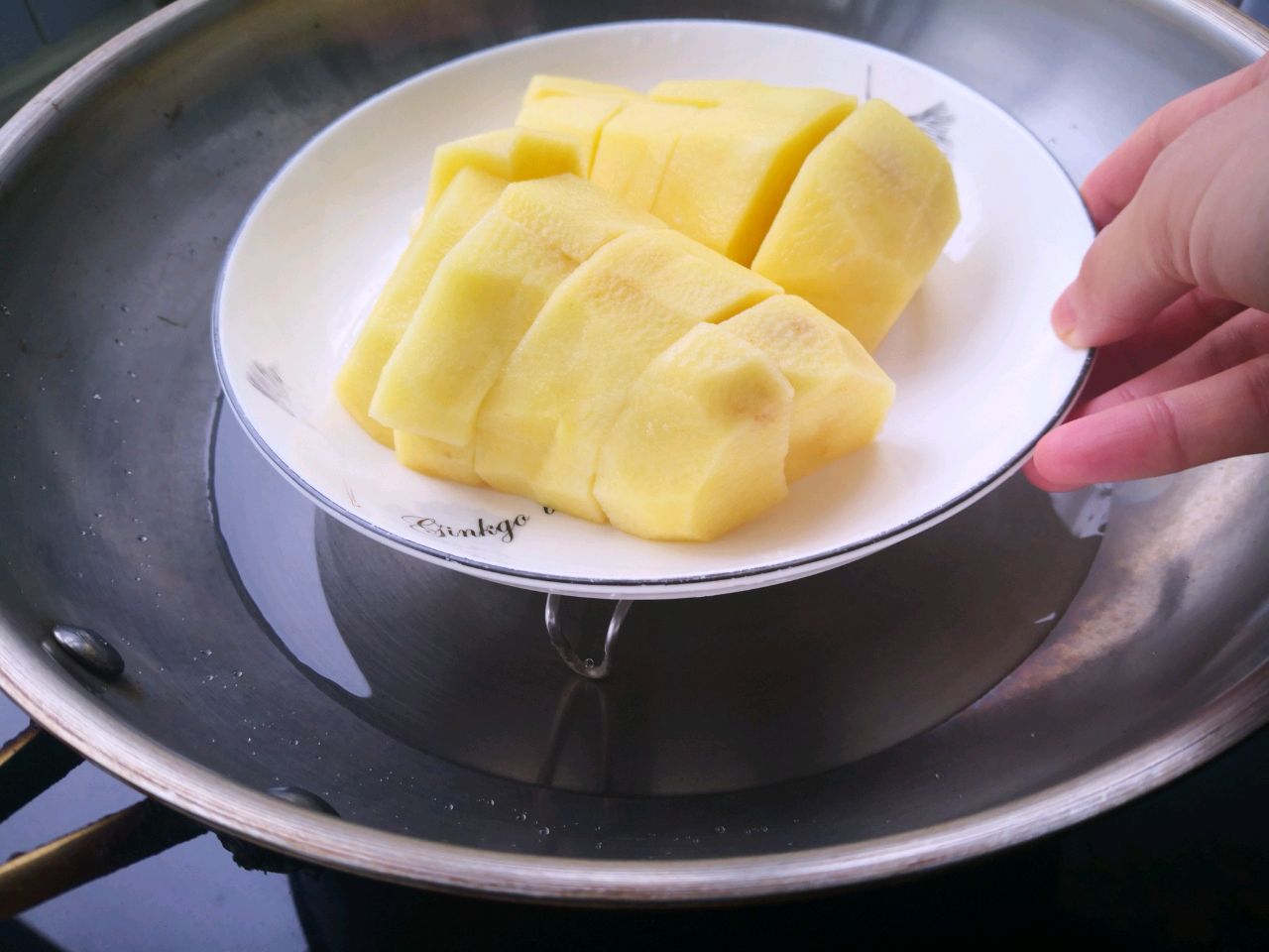 韩式洋芋辣带鱼