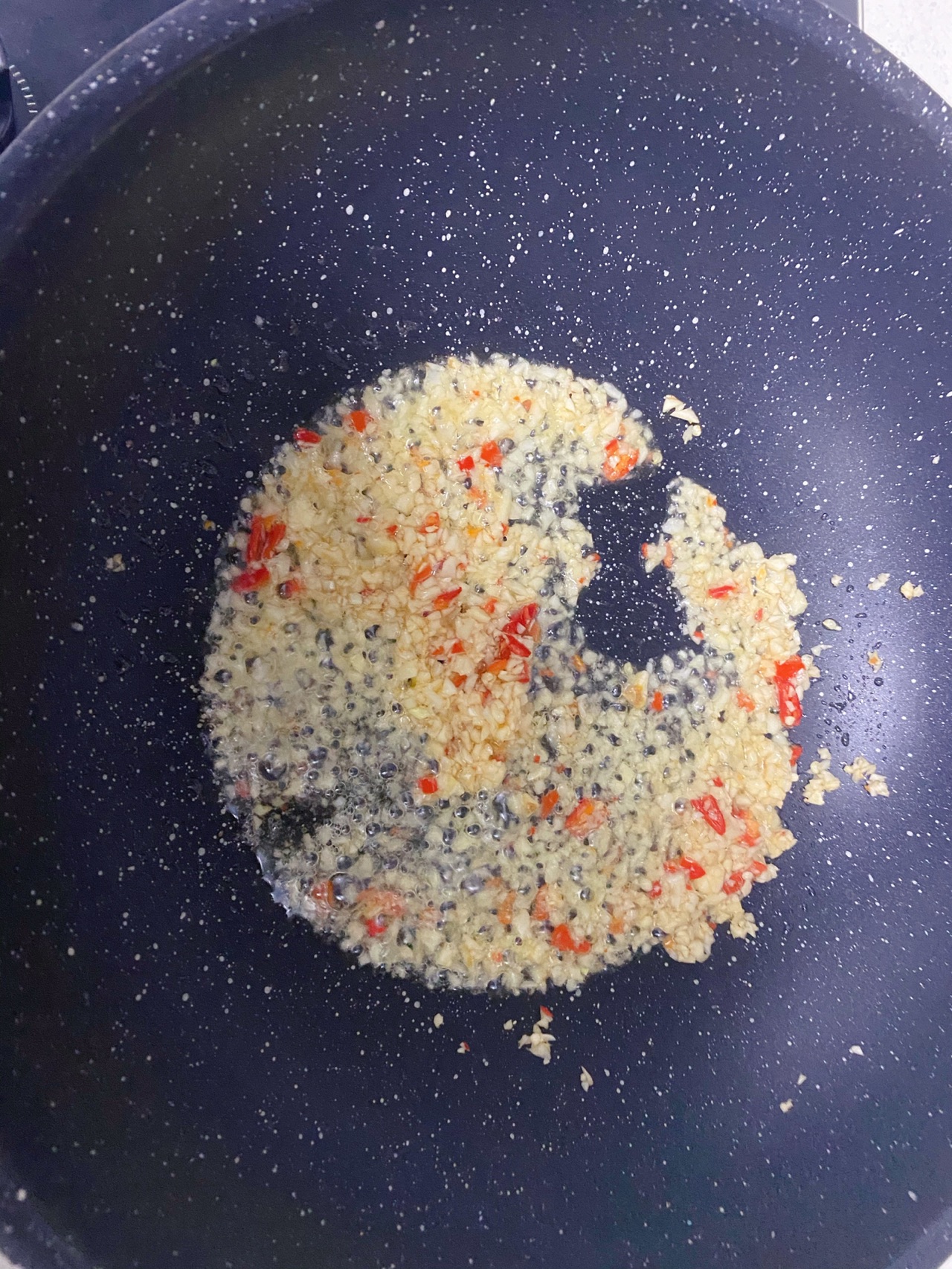 好吃不腻凉拌皮蛋