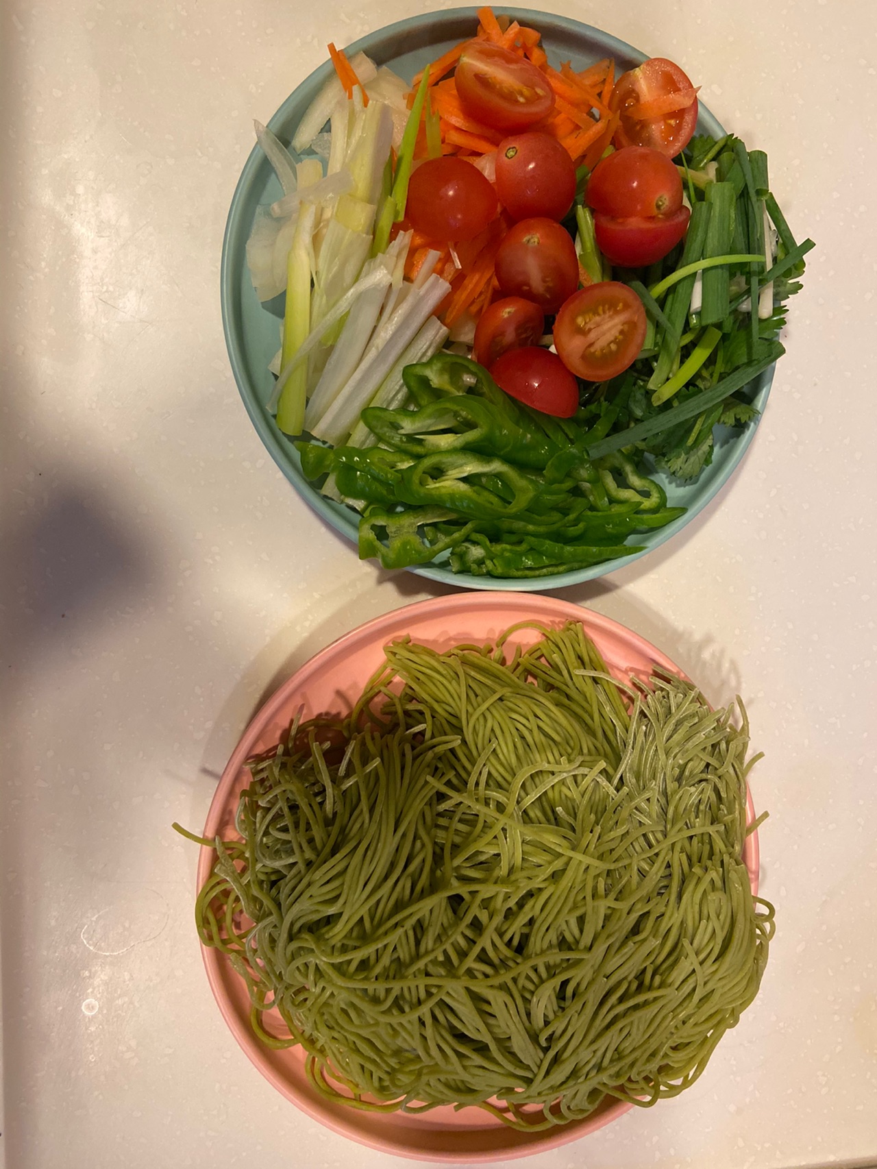 好吃到爆炸的素炒菠菜面