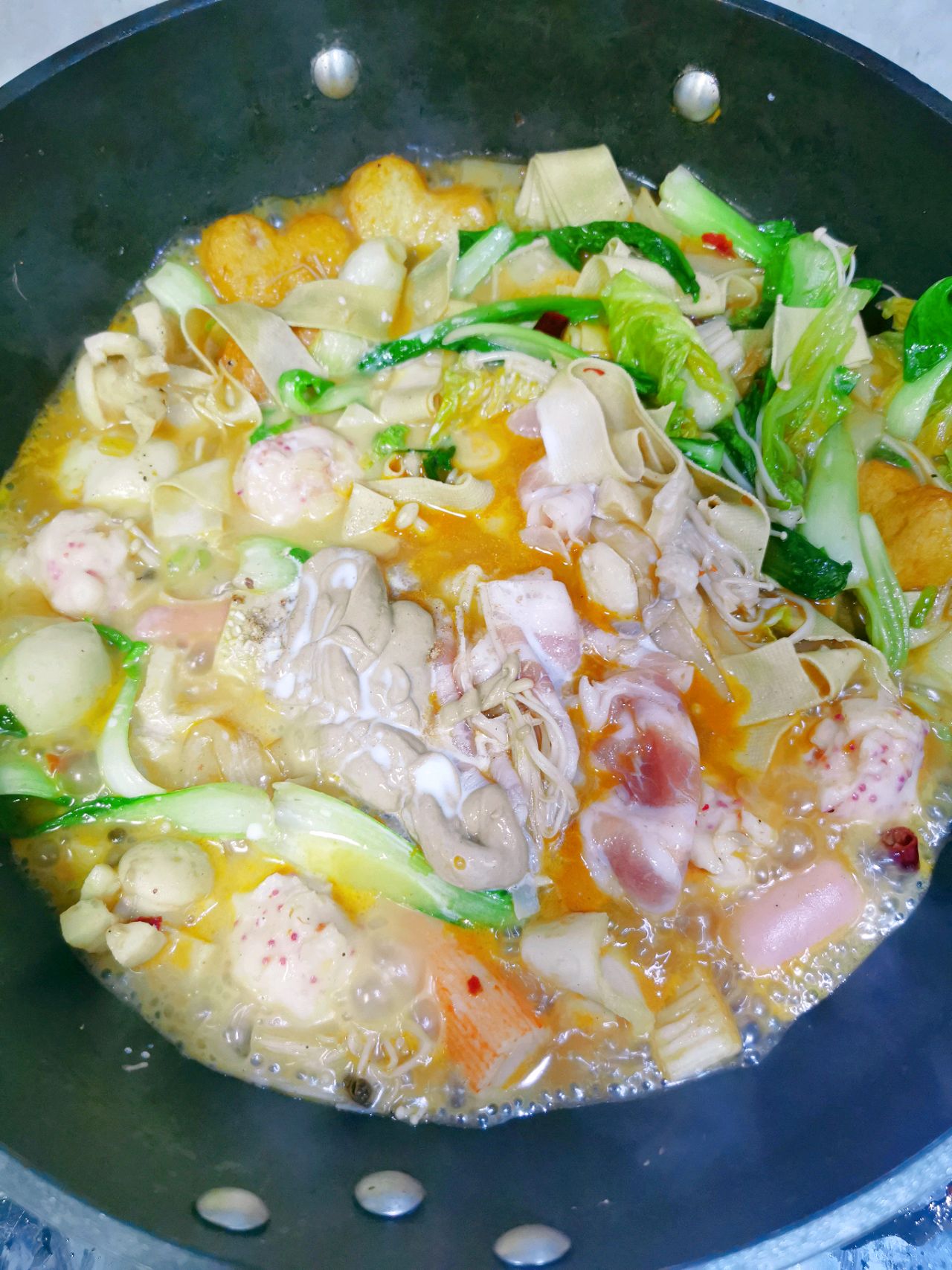 好吃到跺脚牛奶麻辣烫