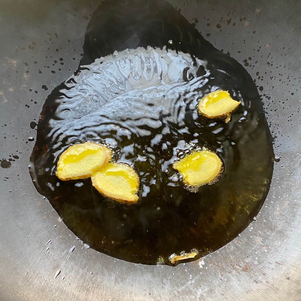 好吃到没朋友の葱爆鱿鱼花