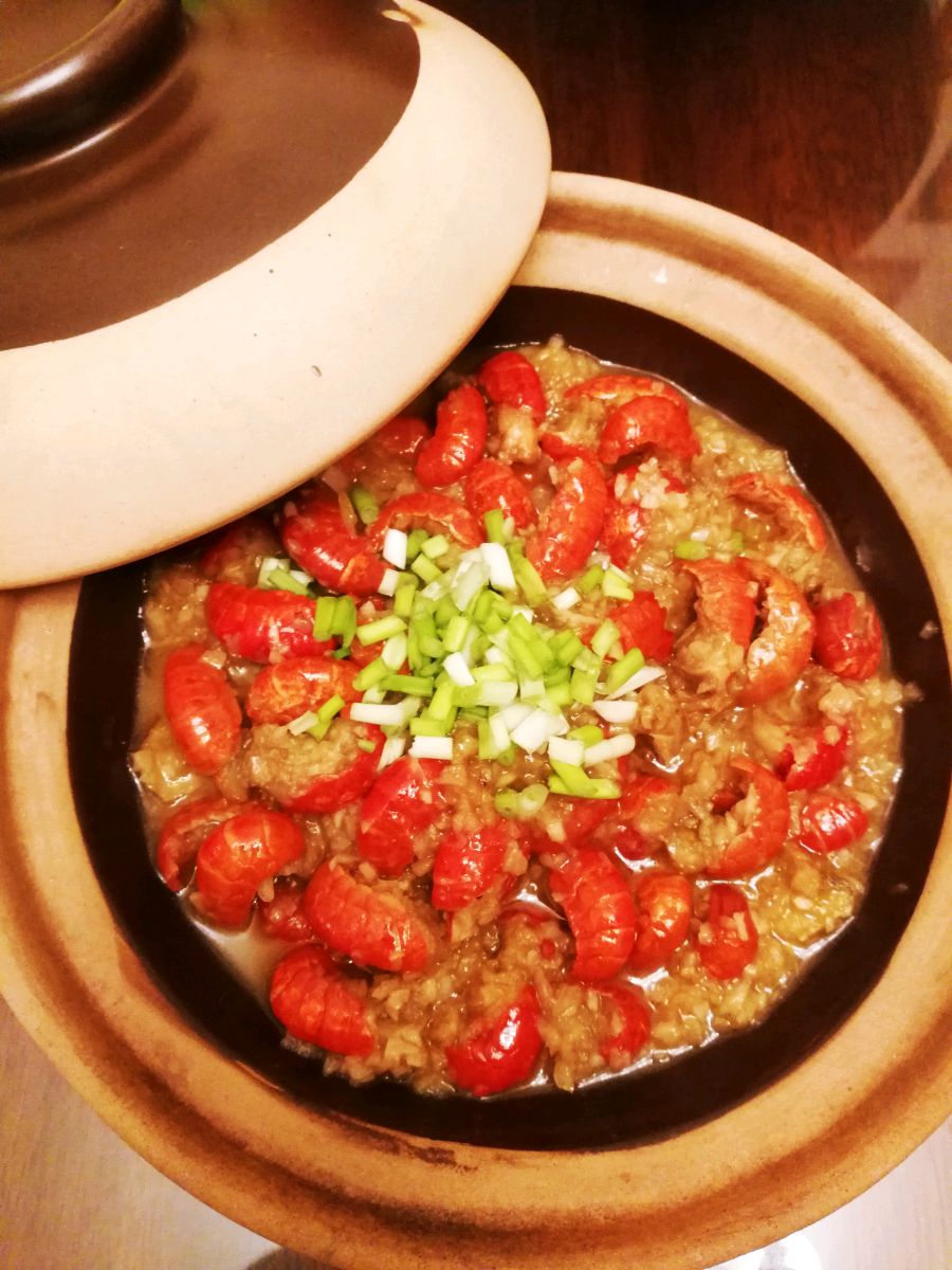 好吃到舔手指头的蒜蓉龙虾尾