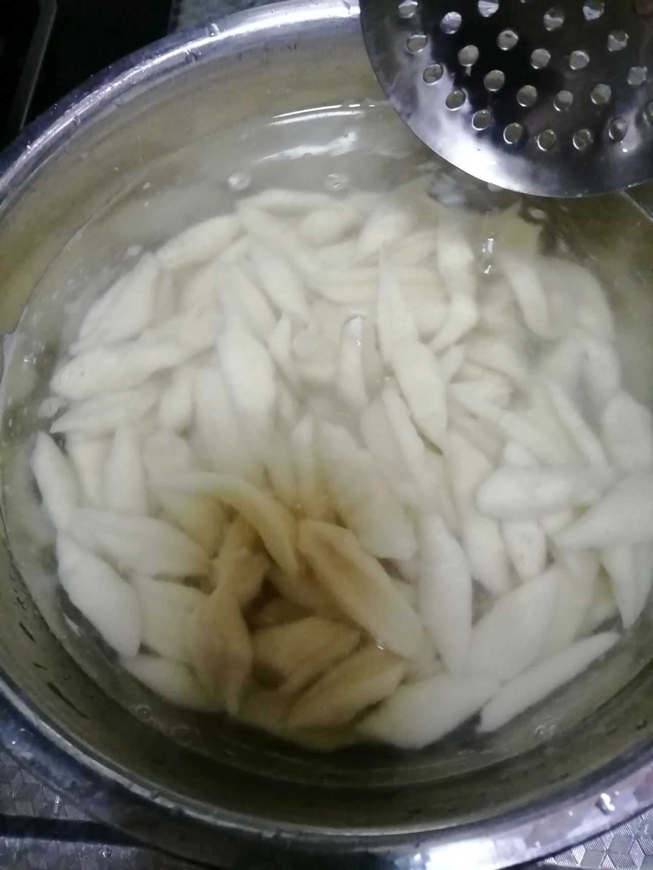 好吃到停不下来的炒面鱼