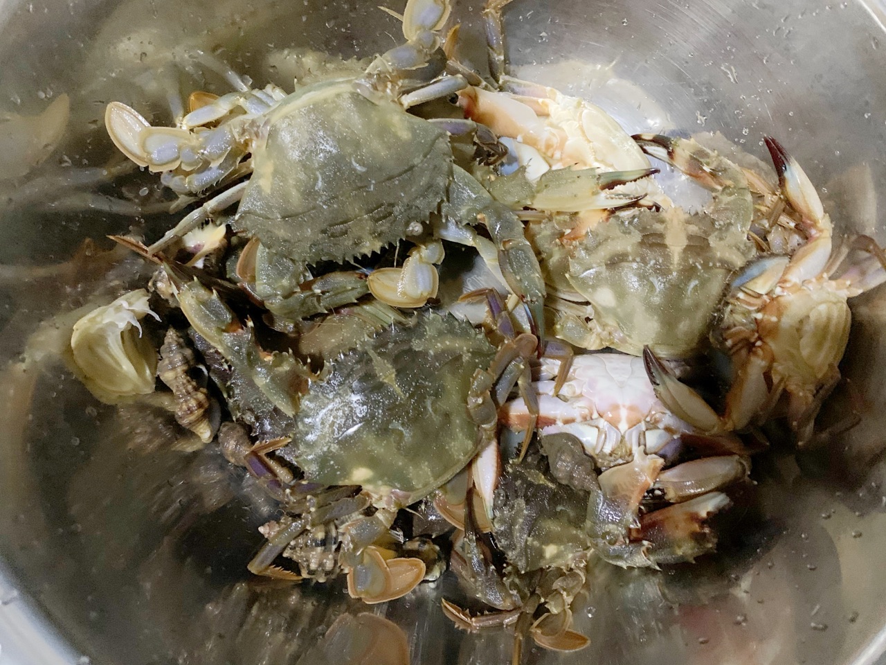 好吃到停不下来的酱香螃蟹