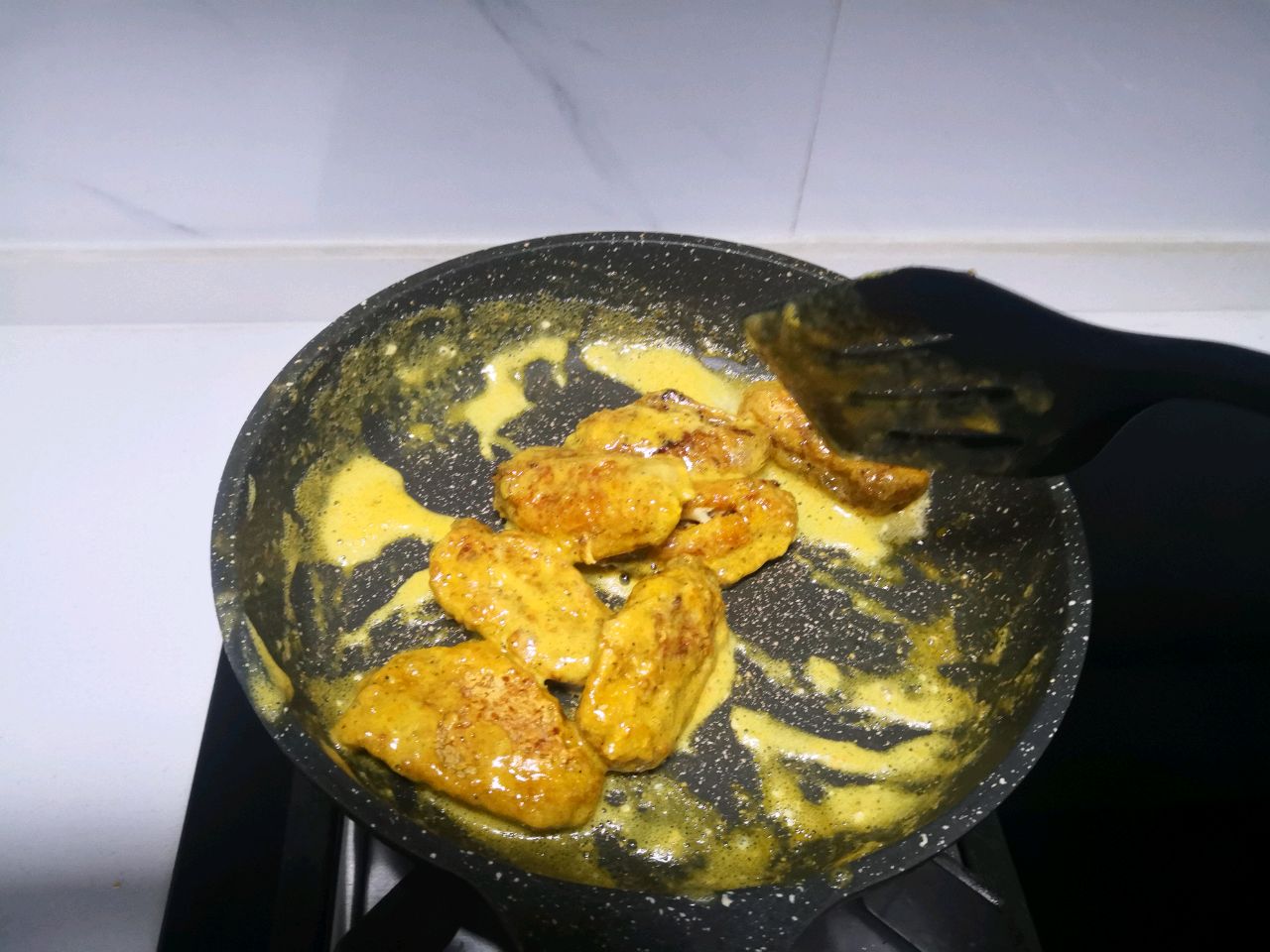 好吃停不下来的咸蛋黄鸡翅