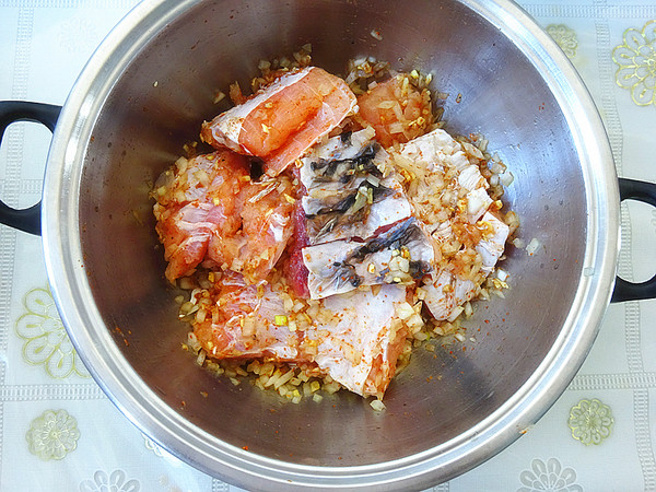 好吃下饭无腥气的辣椒酱烤鱼