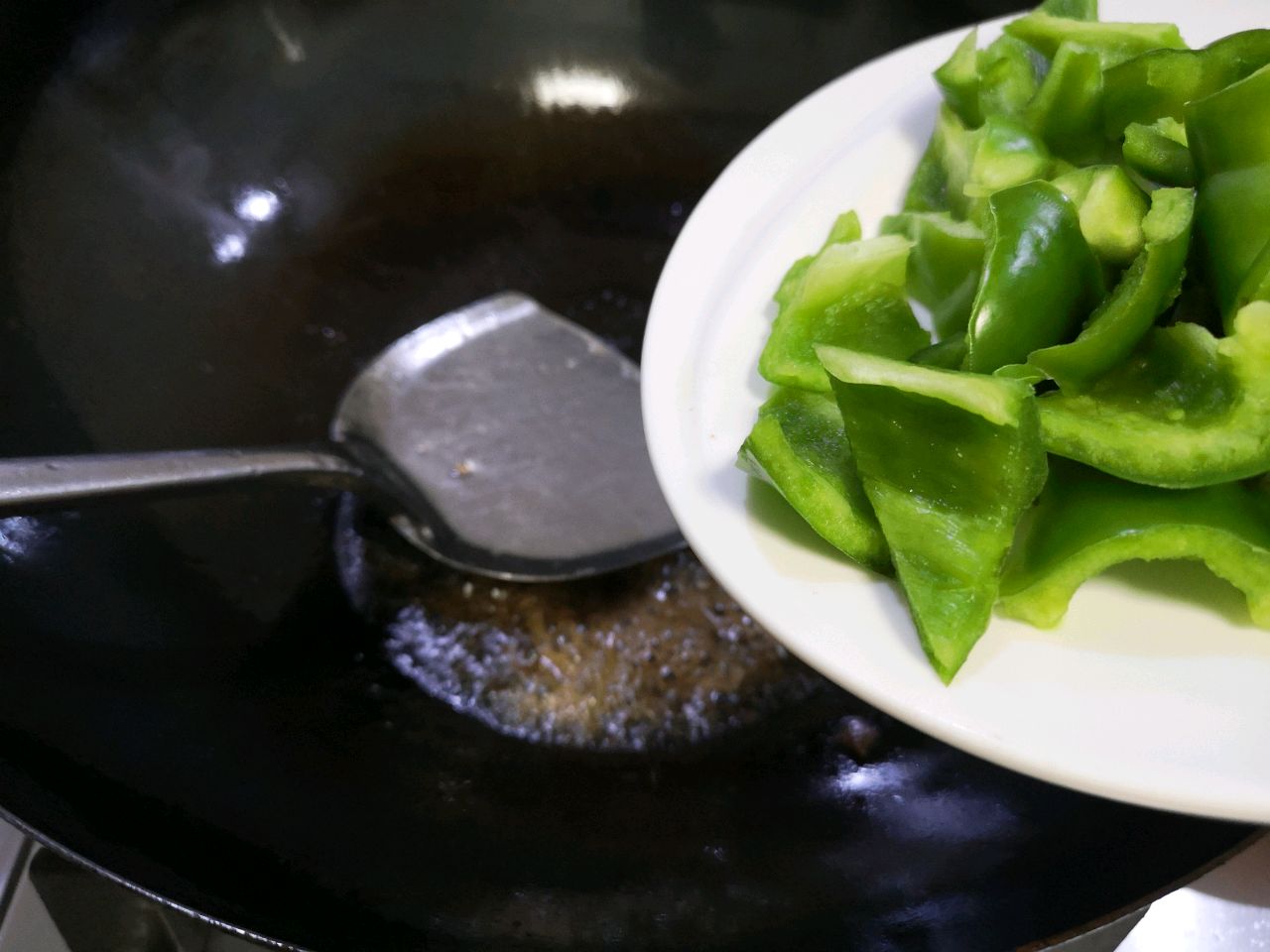 蚝气十足~青椒牛肉