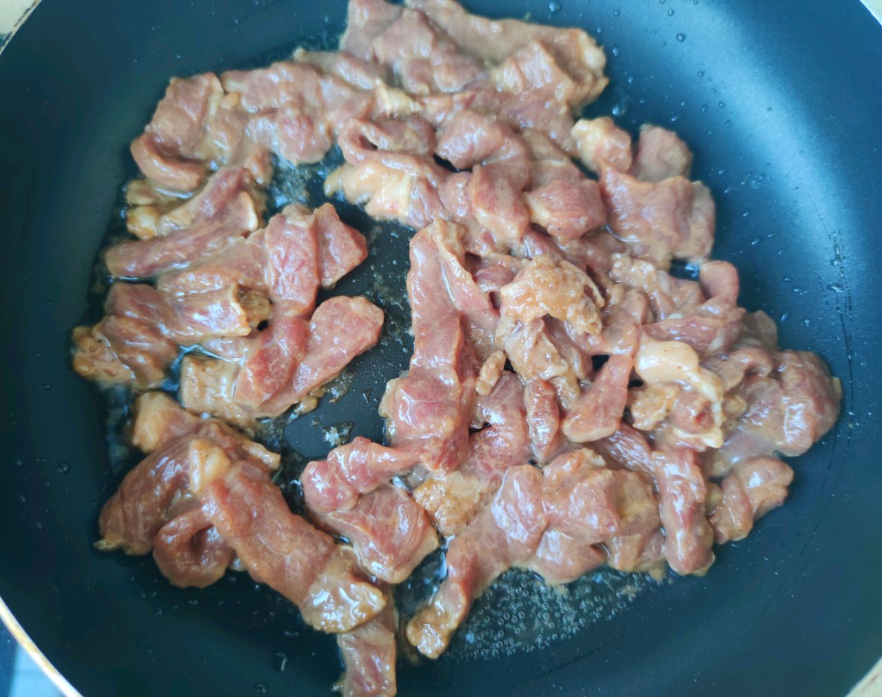 蚝油彩椒牛柳