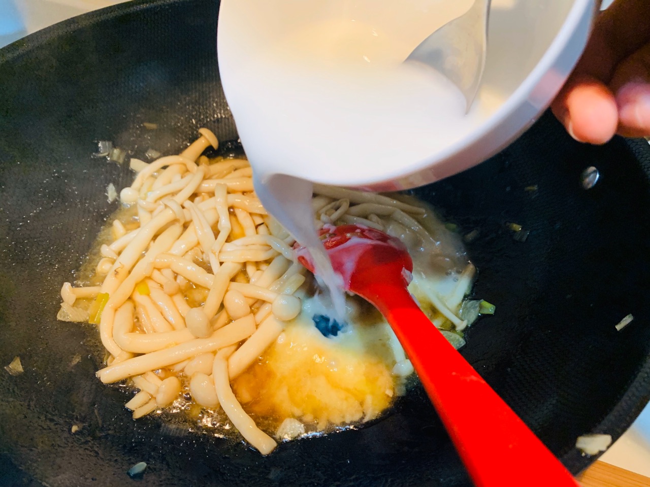 蚝油海鲜菇