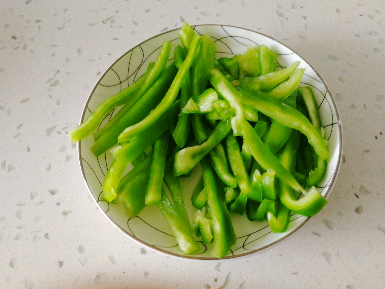 蚝油海鲜菇炒鸡丝
