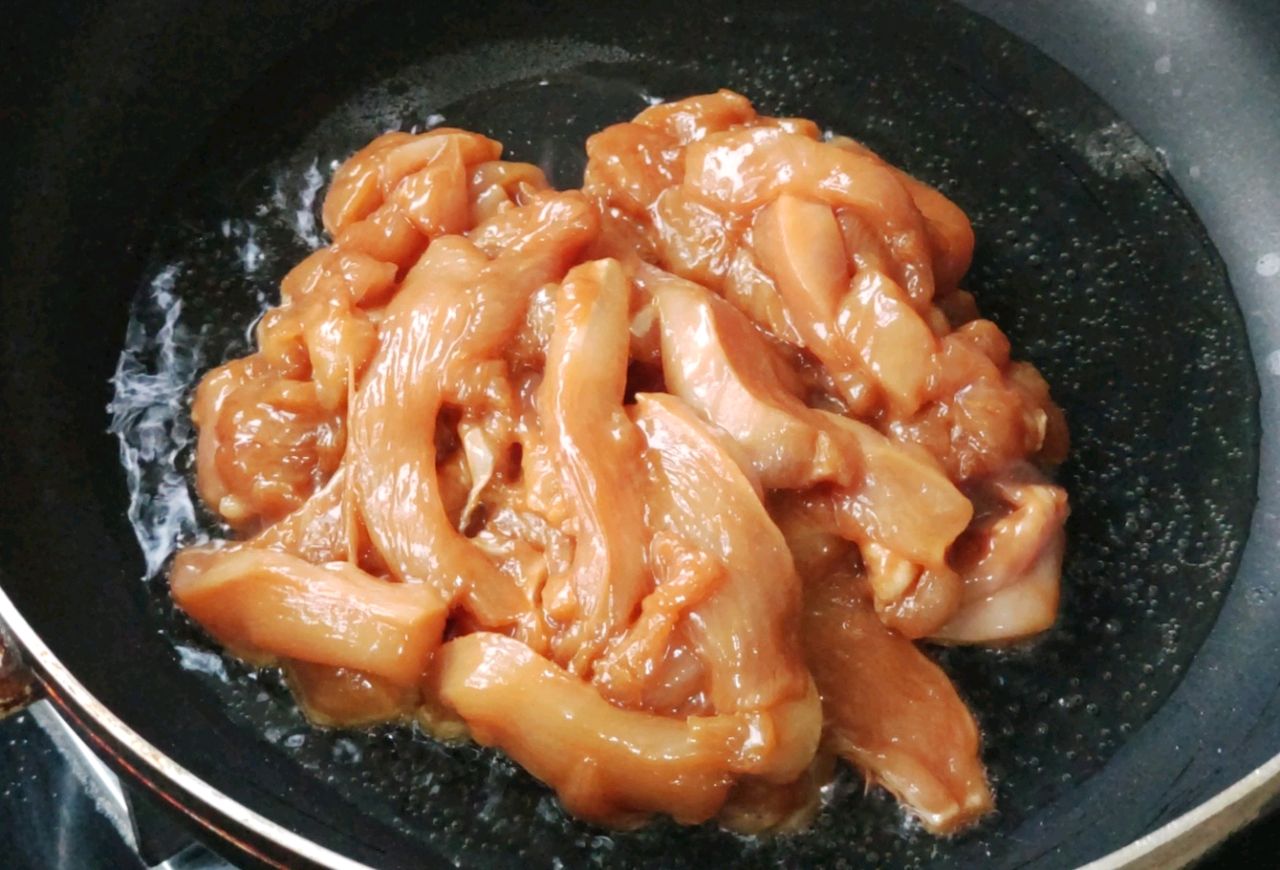 蚝油鸡柳！