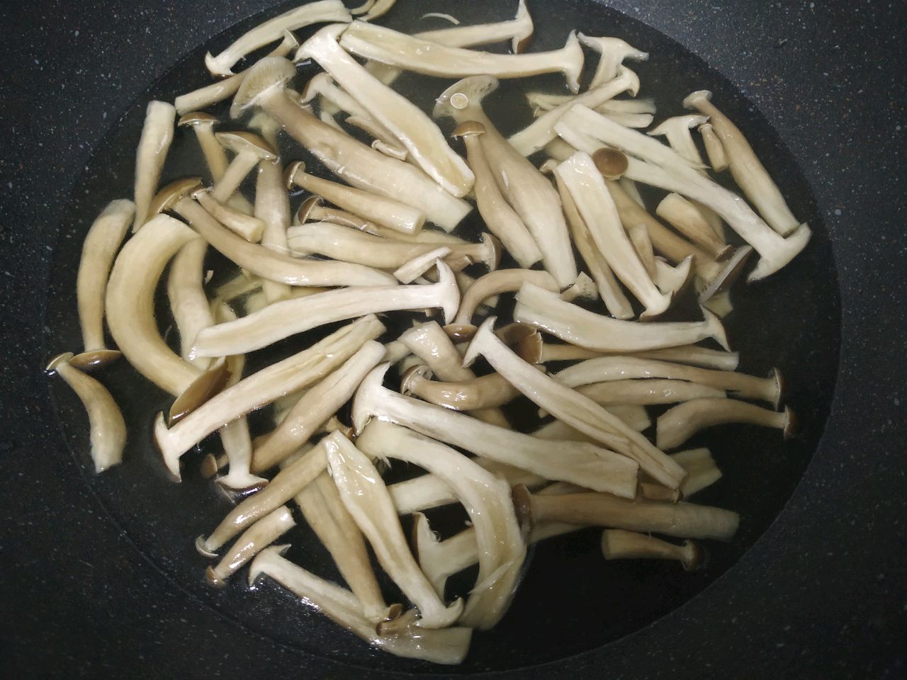 蚝油鹿茸菌