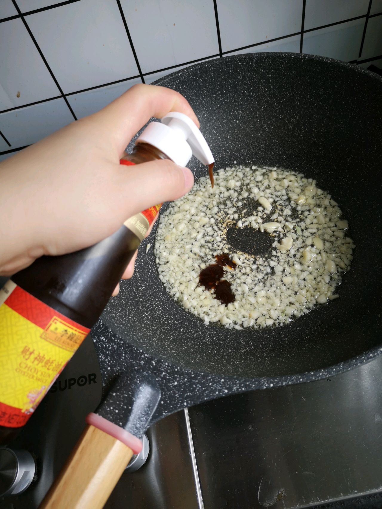 蚝油蒜蓉生菜