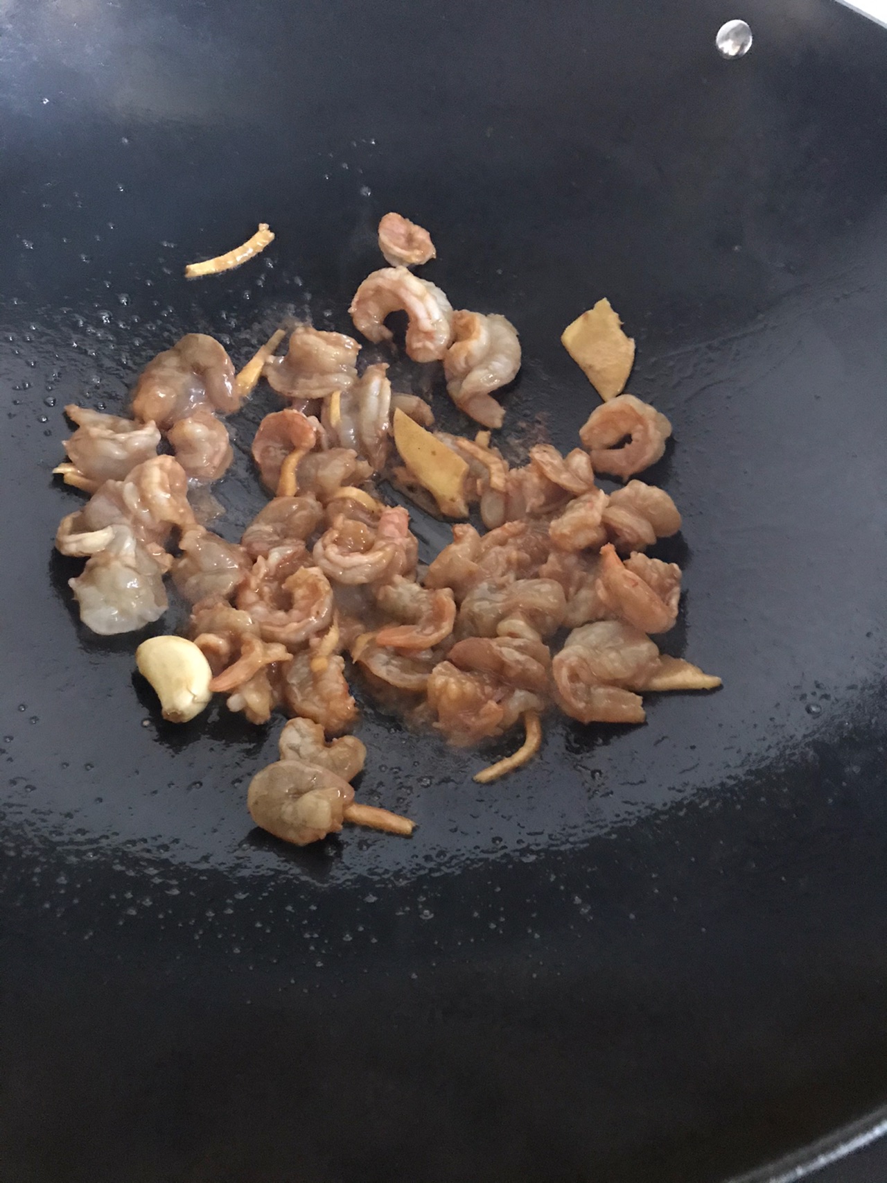蚝油鲜虾炒鲜菇