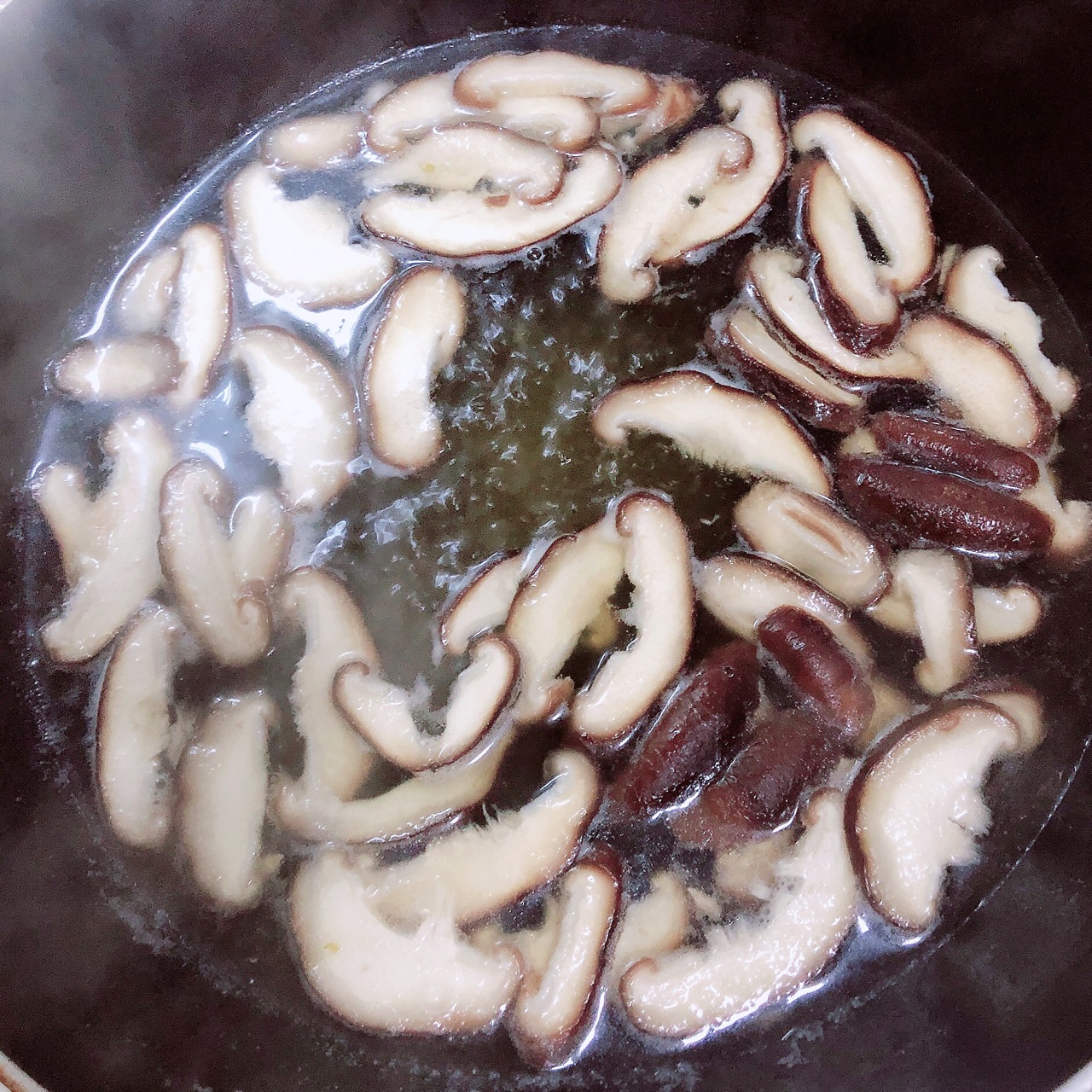 蚝油香菇菜心