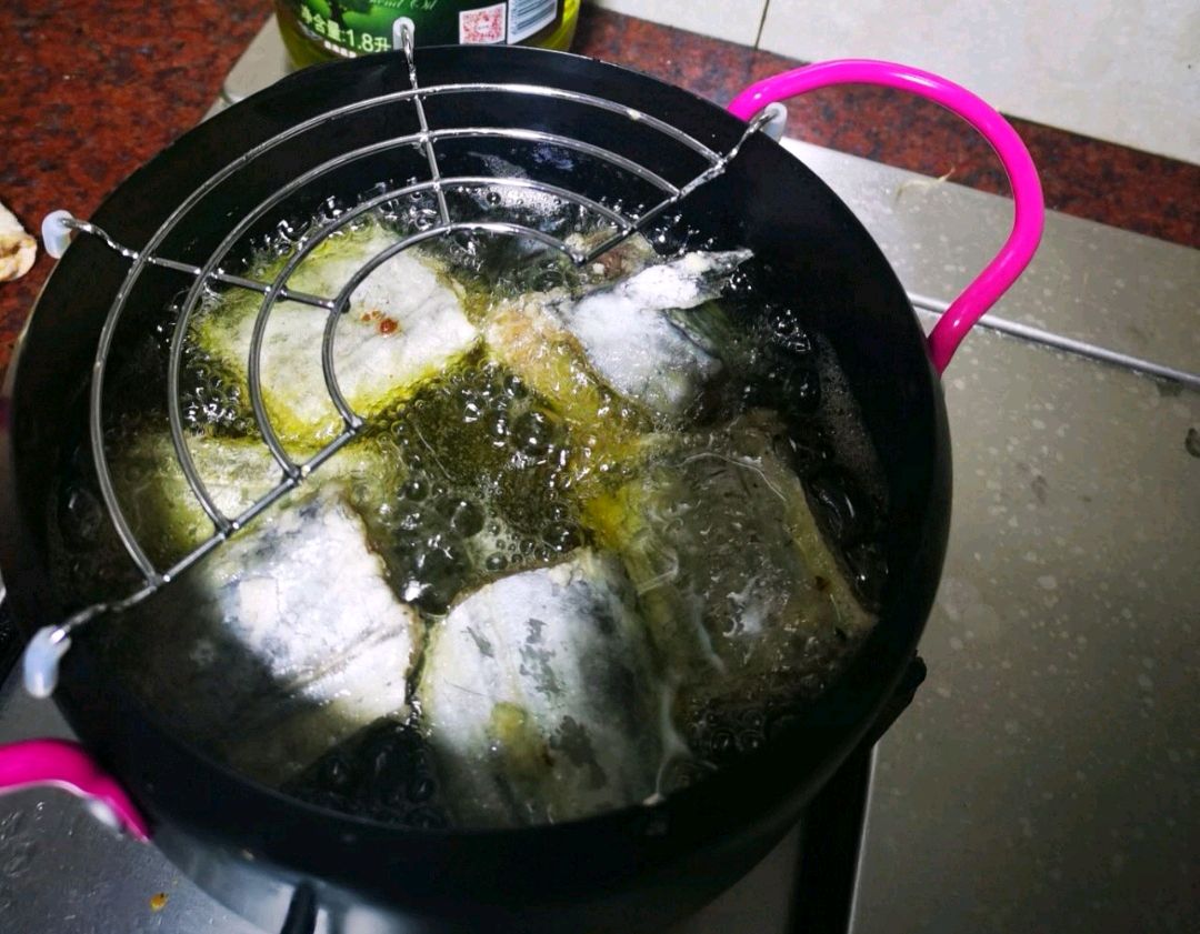 蚝油香煎带鱼