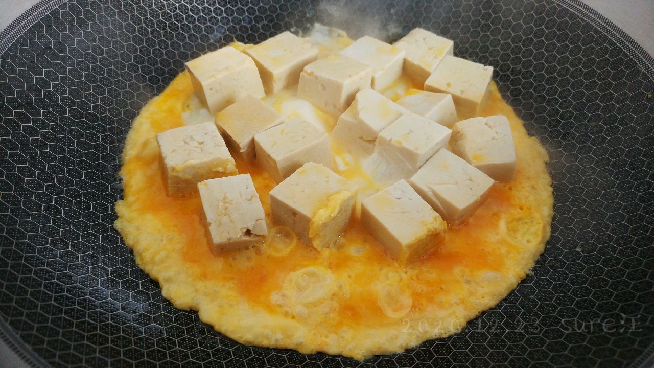 蚝汁酱蛋抱豆腐