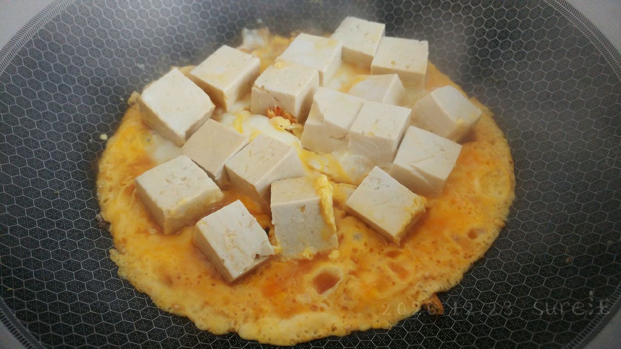 蚝汁酱蛋抱豆腐