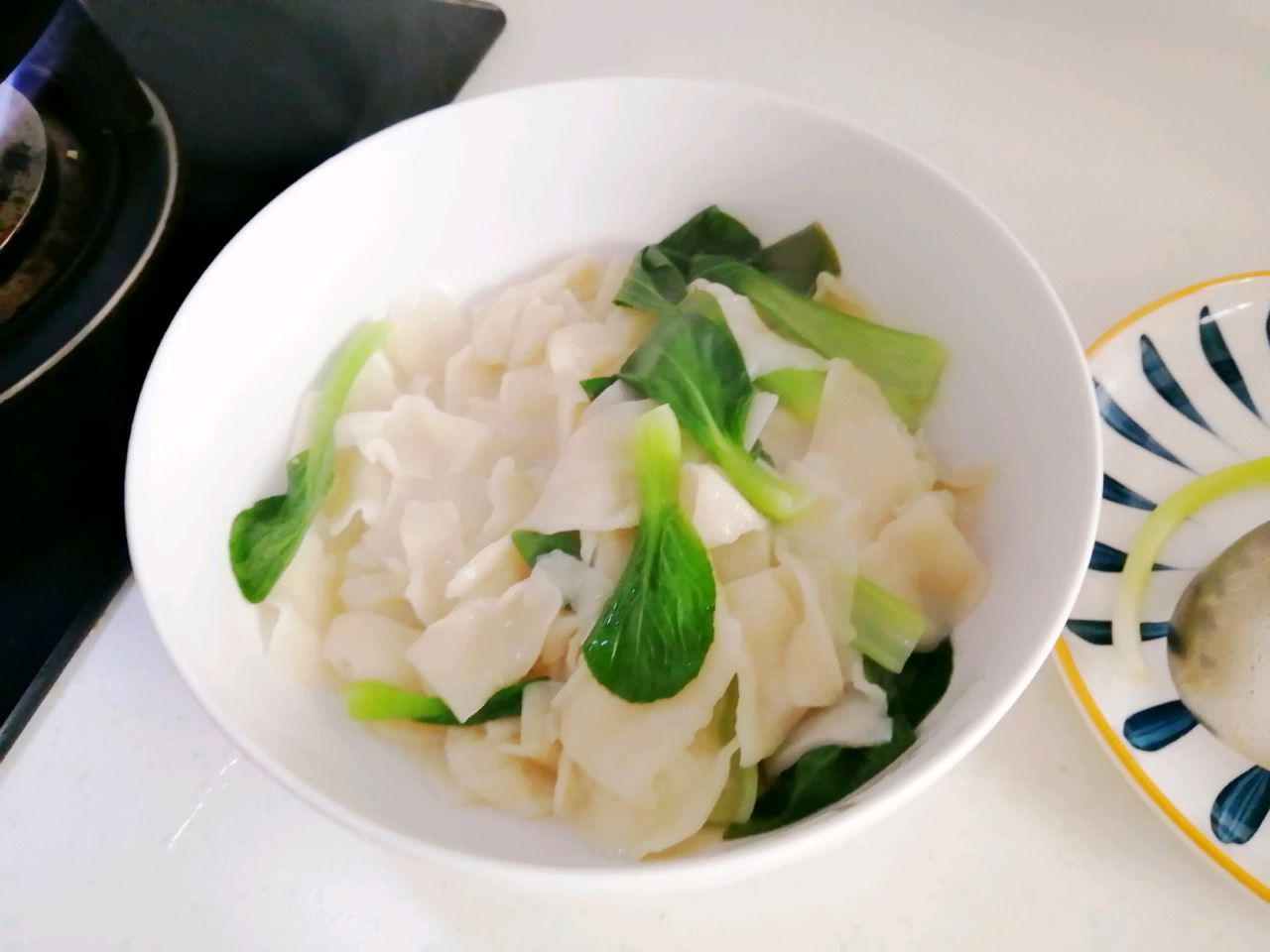 蚝汁菌菇汤面片