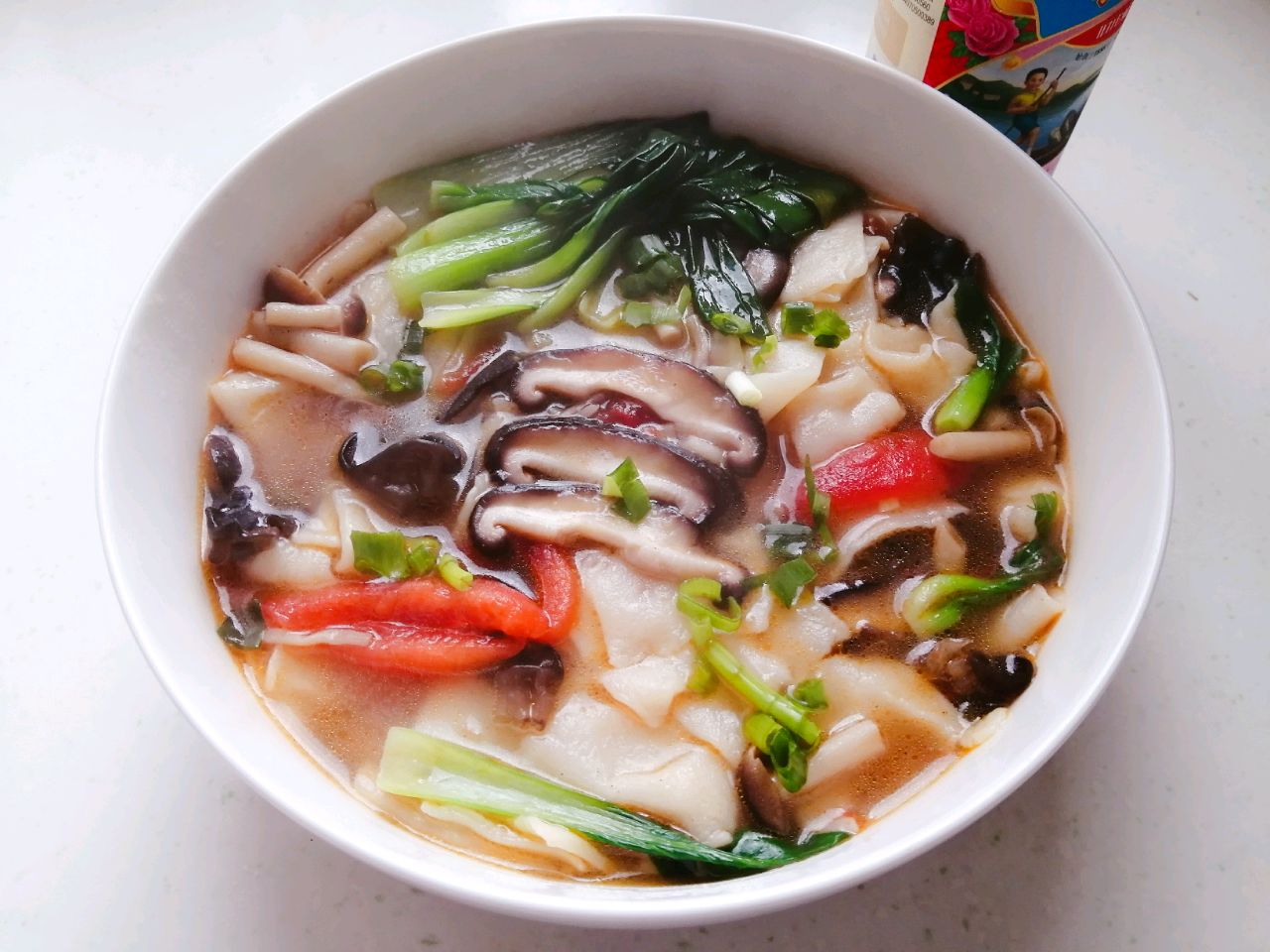 蚝汁菌菇汤面片