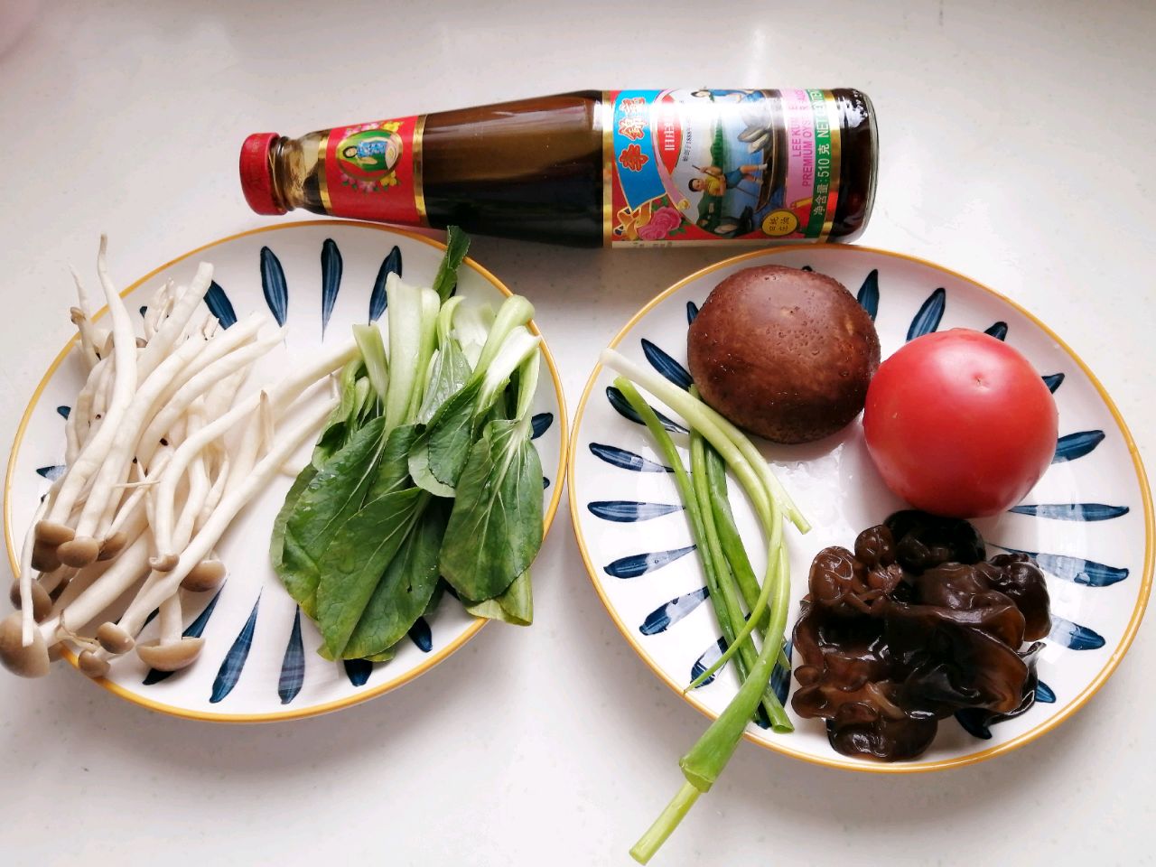 蚝汁菌菇汤面片