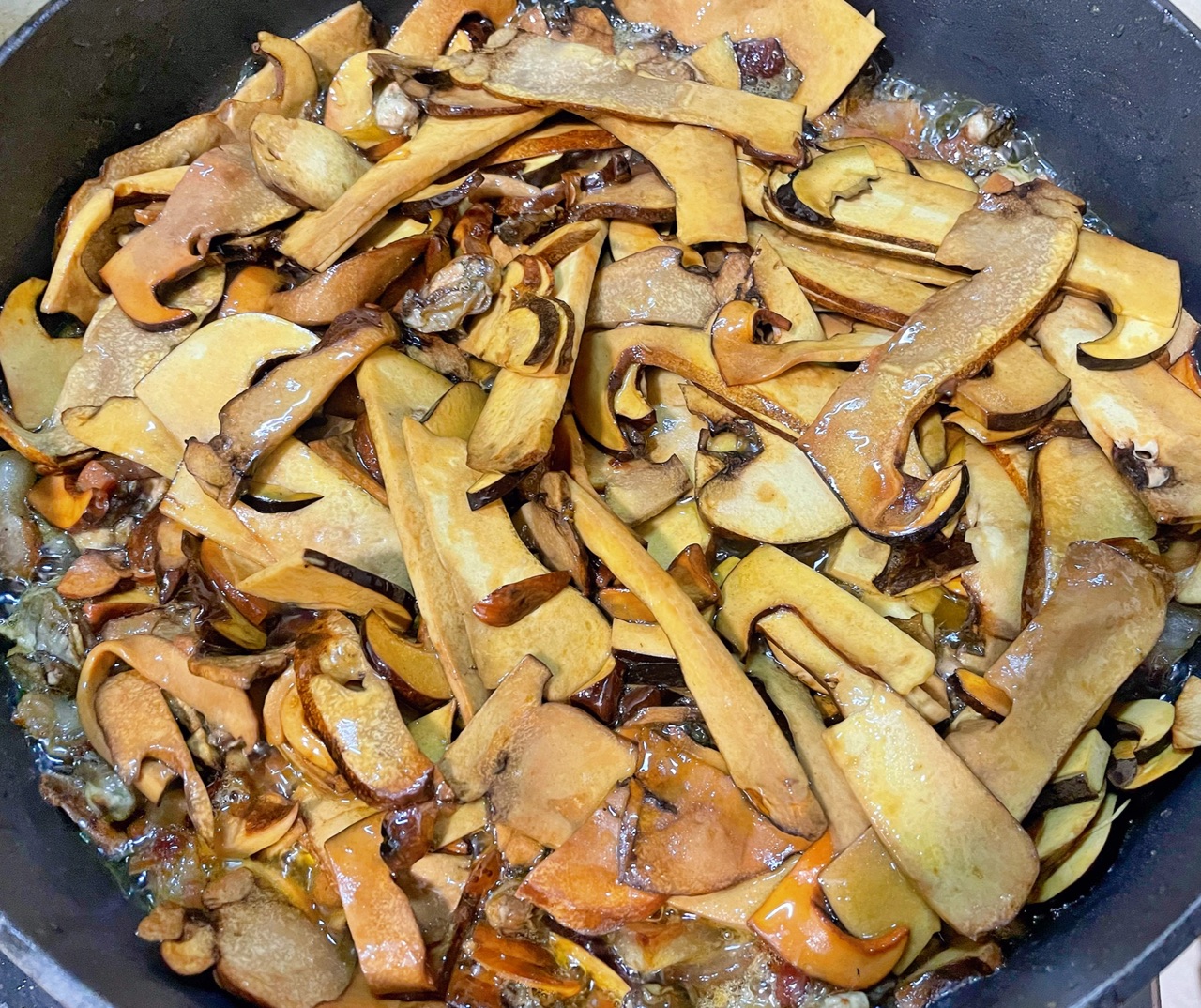 蚝仔牛肝菌油
