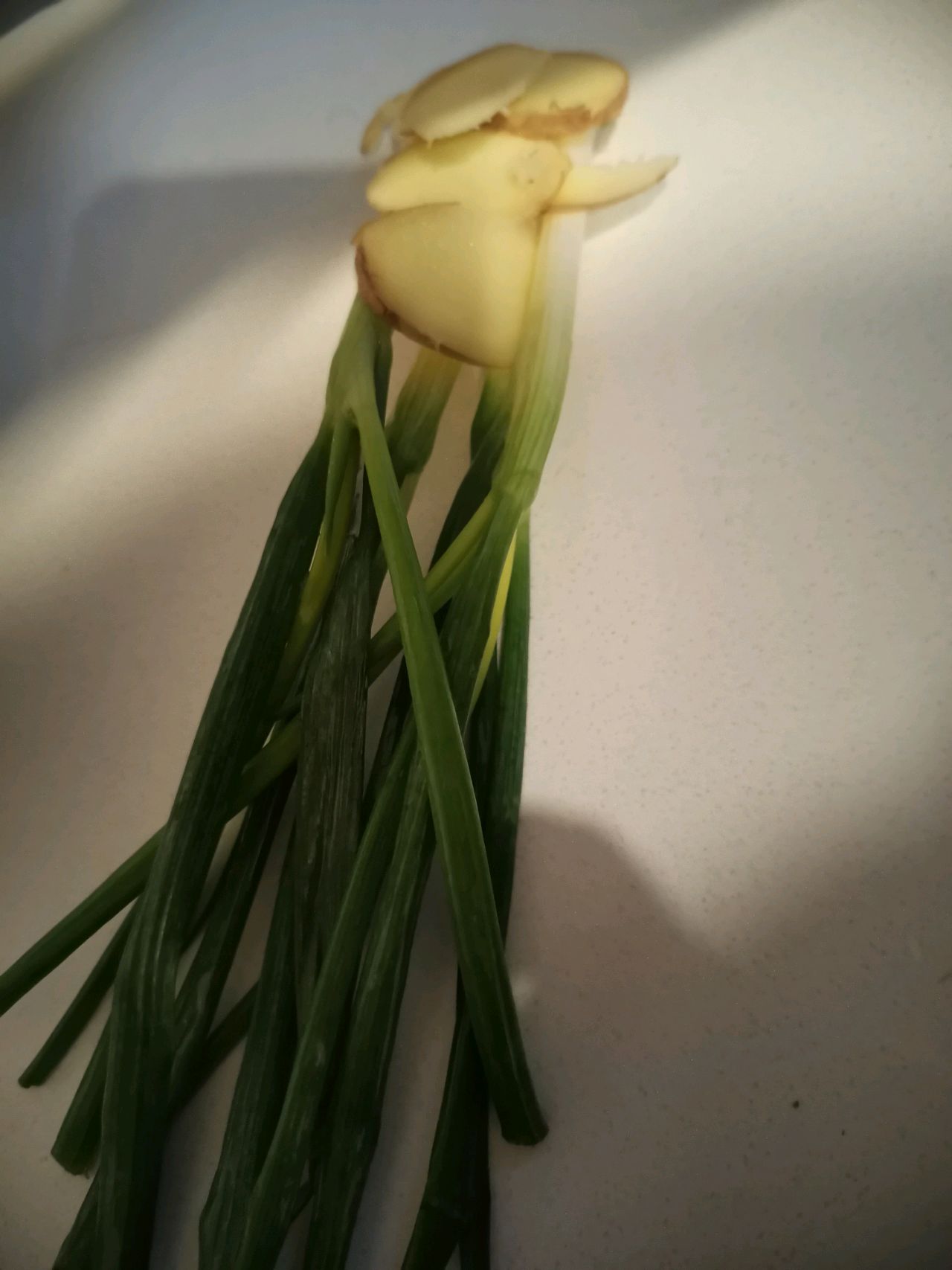 荷包蛋鲫鱼汤