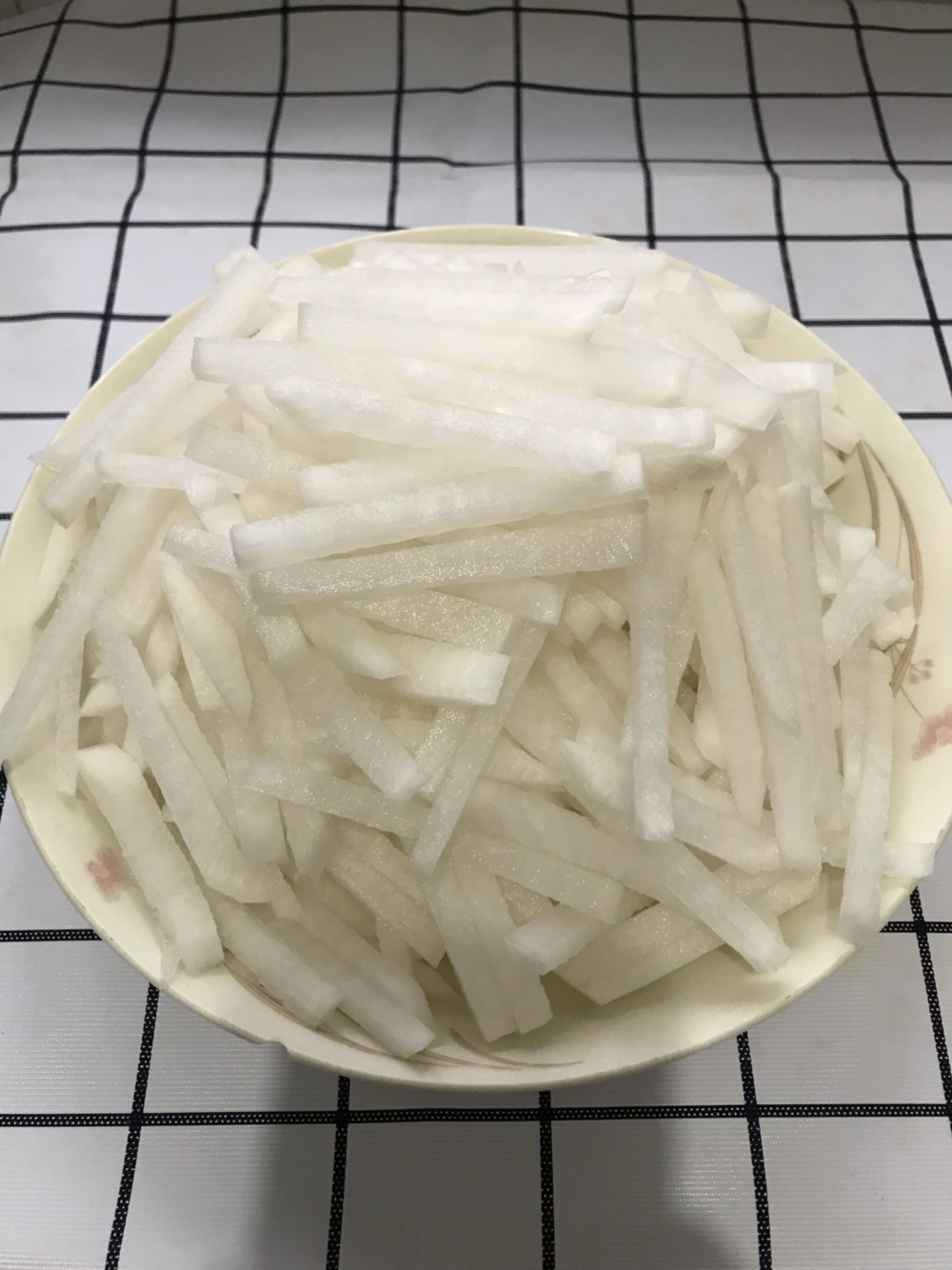 荷包蛋萝卜汤