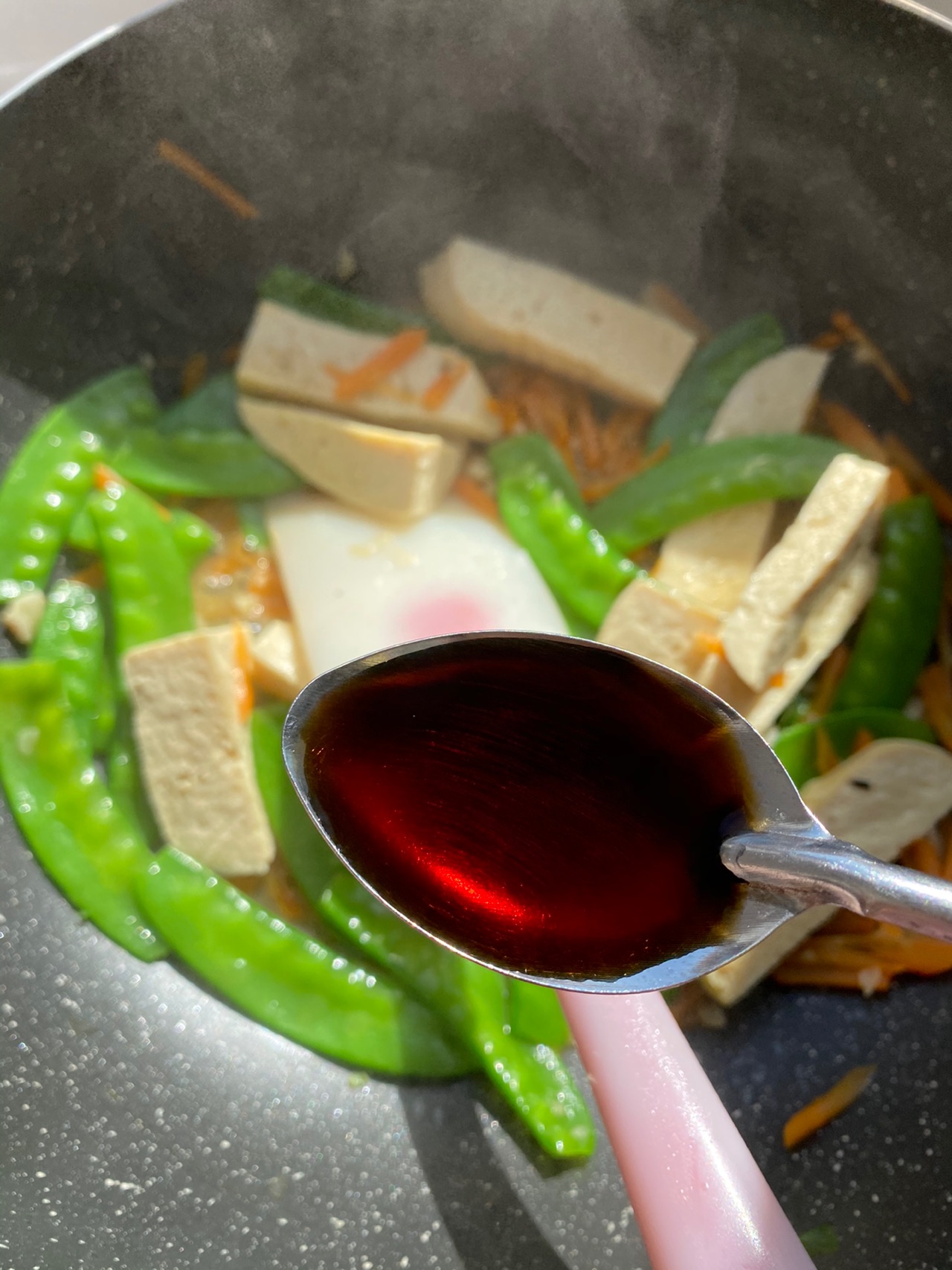 荷兰豆炒鸡蛋豆腐