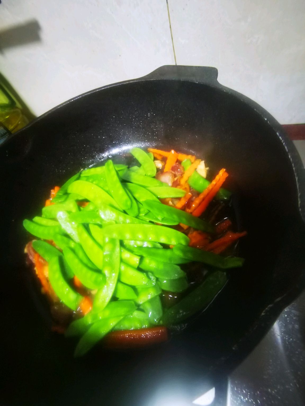 荷兰豆炒腊肉