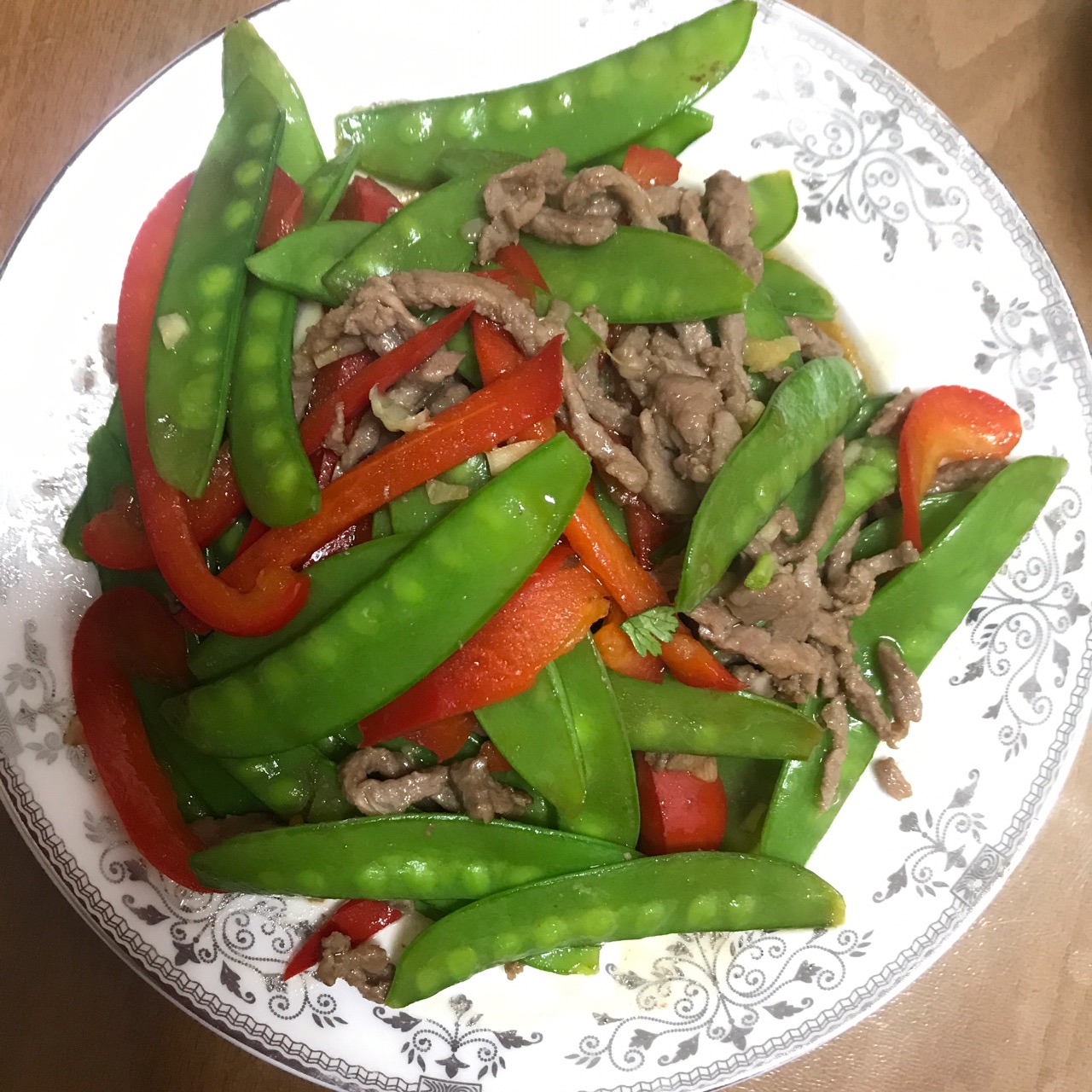 荷兰豆炒牛肉
