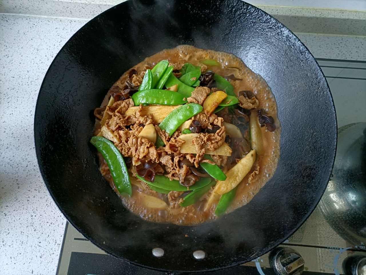 荷兰豆山药炒肉