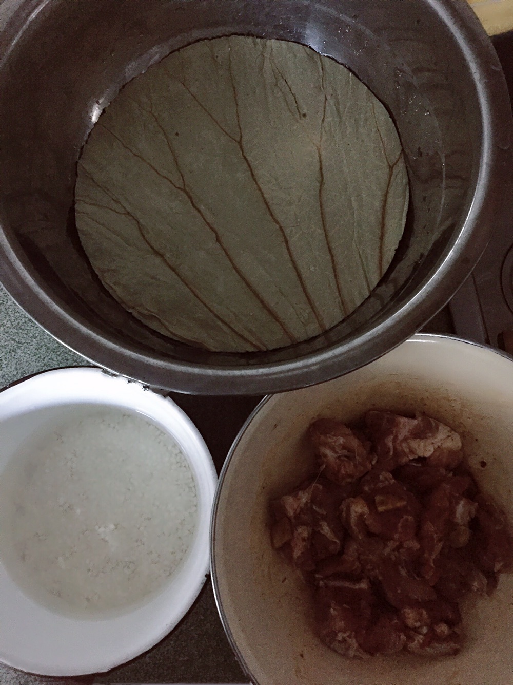 荷叶糯米排骨