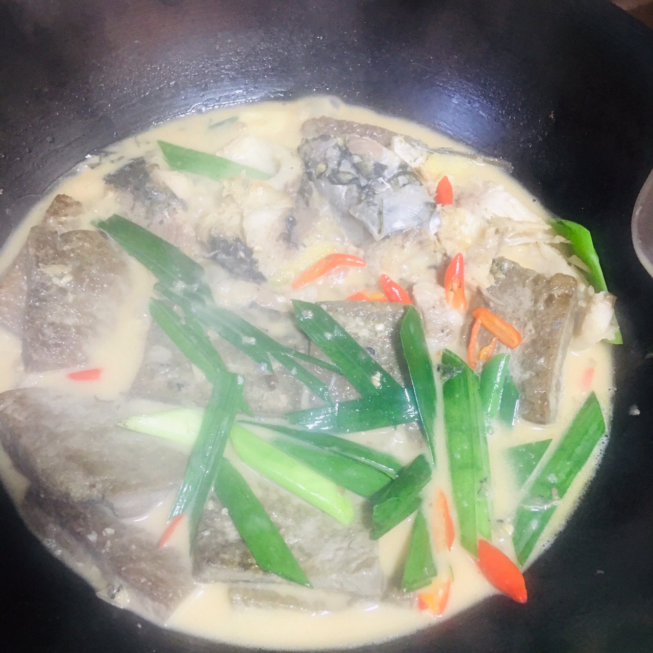 黑豆腐炖鱼
