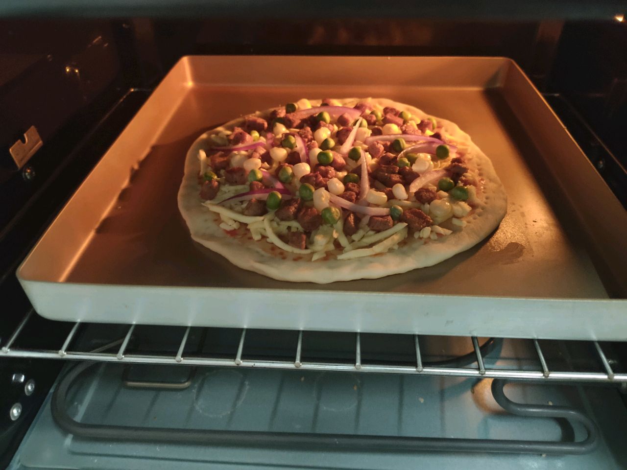 黑胡椒肉丁披萨(自制披萨饼底)