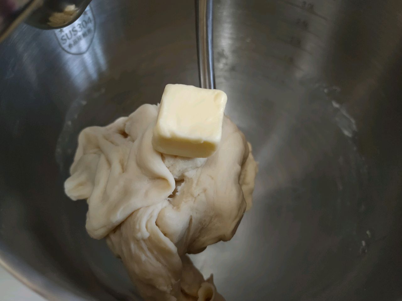 黑胡椒肉丁披萨(自制披萨饼底)