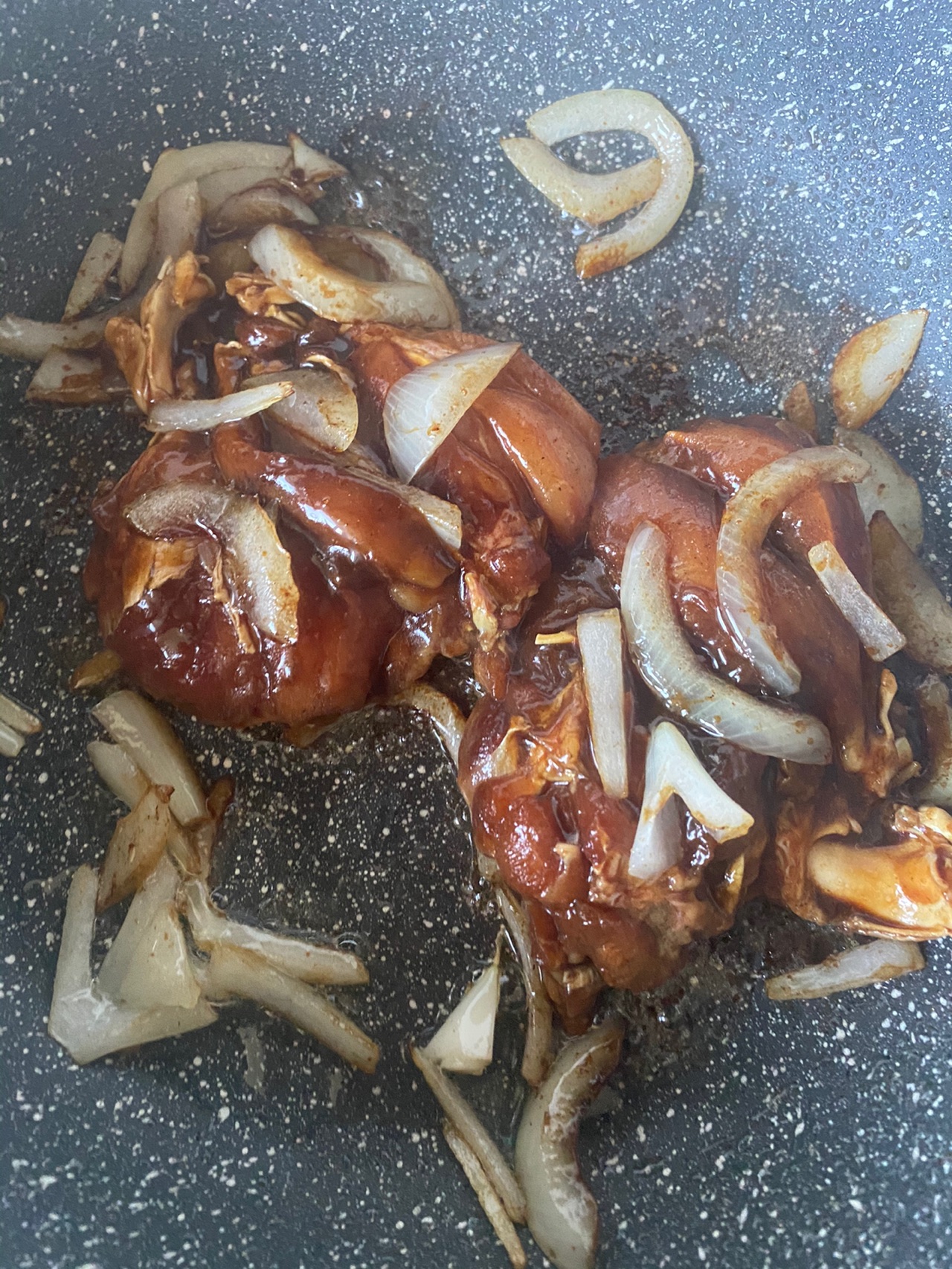 黑椒鸡腿饭