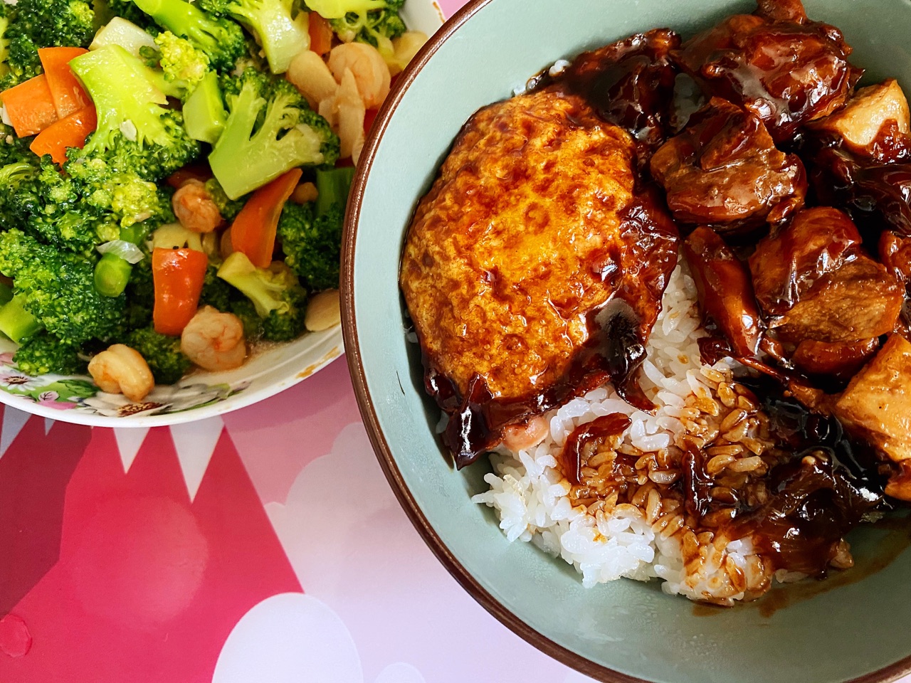 黑椒鸡腿饭