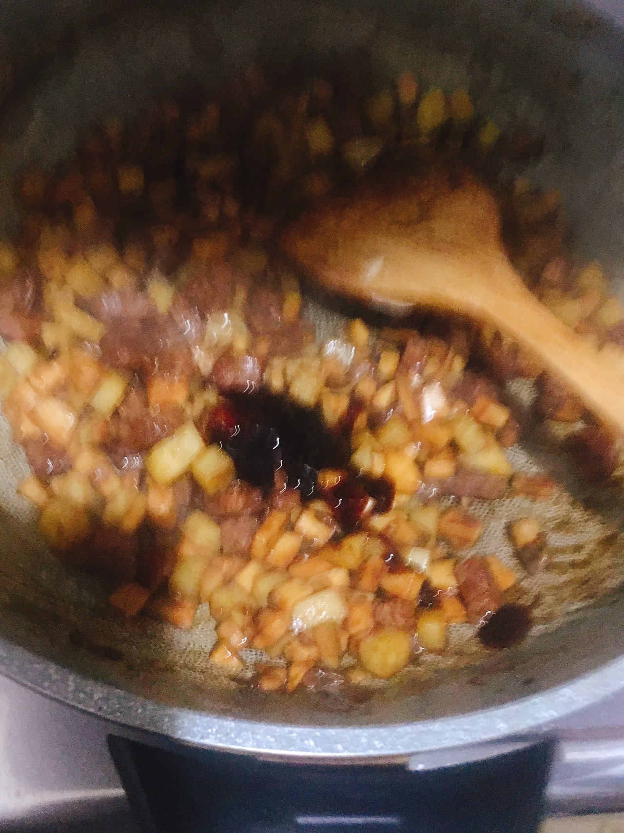 黑椒牛排杏鲍菇土豆