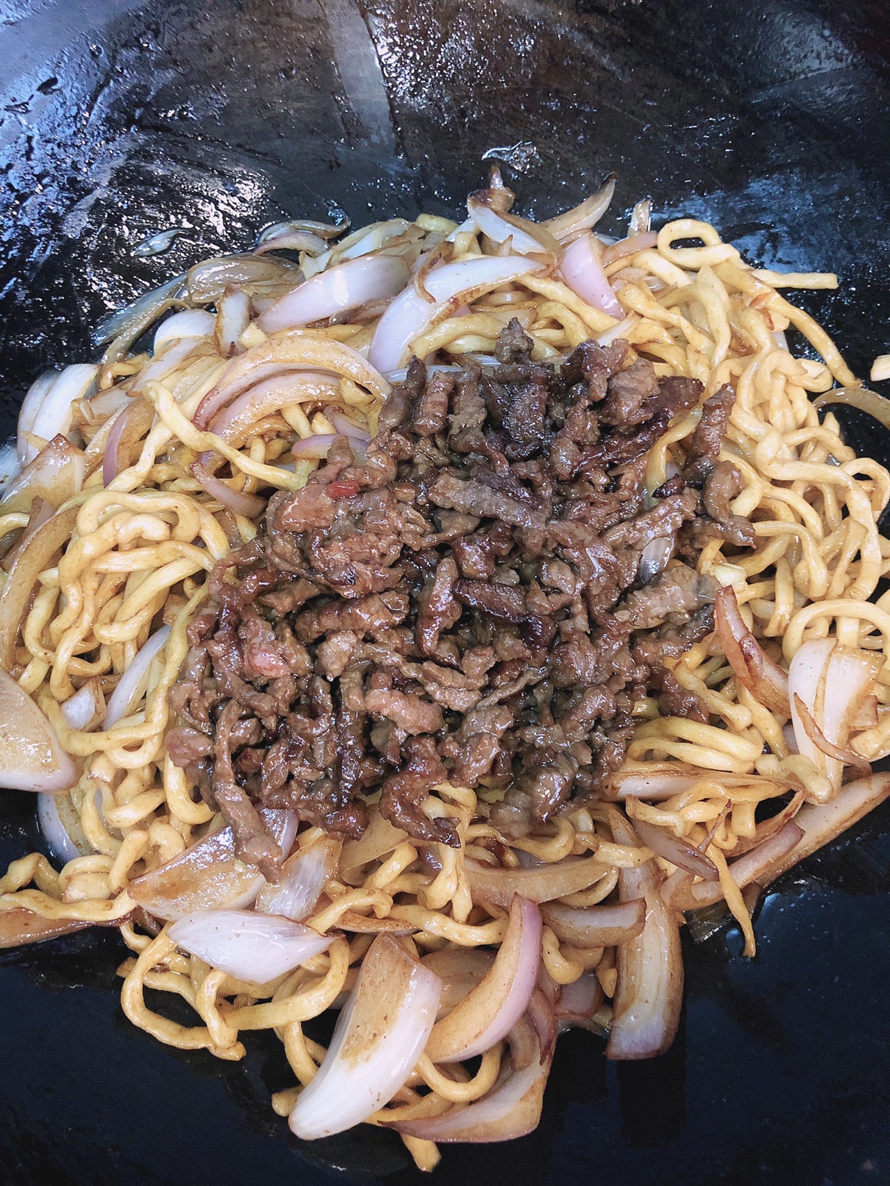 黑椒牛肉炒面