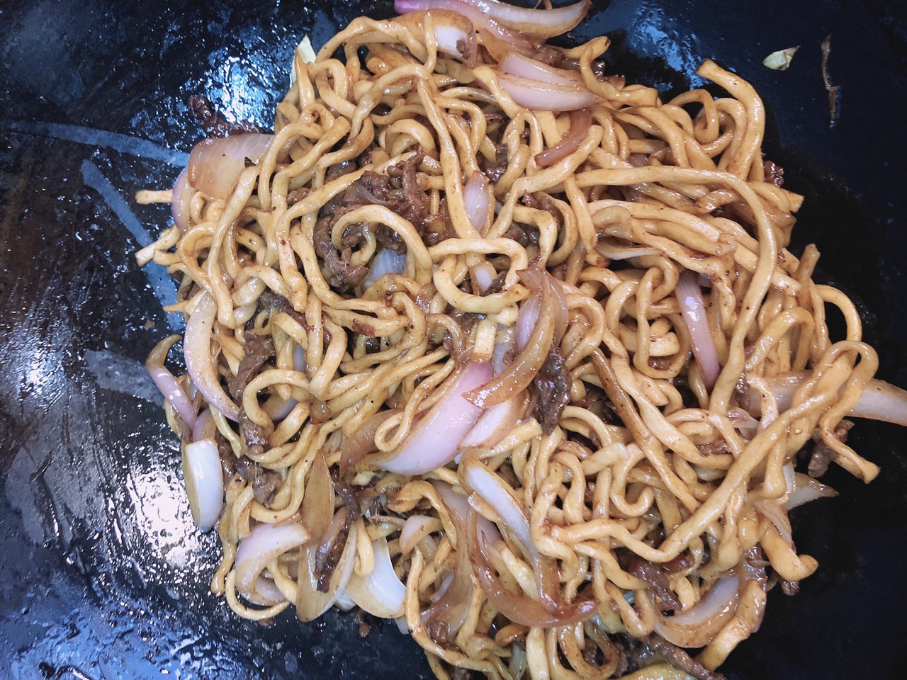 黑椒牛肉炒面