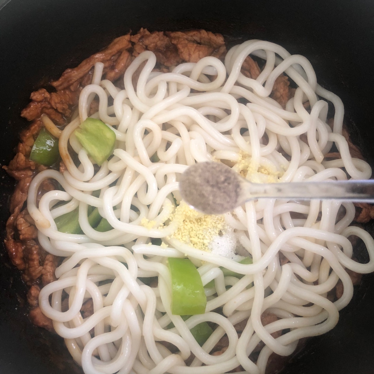 黑椒牛肉乌冬面