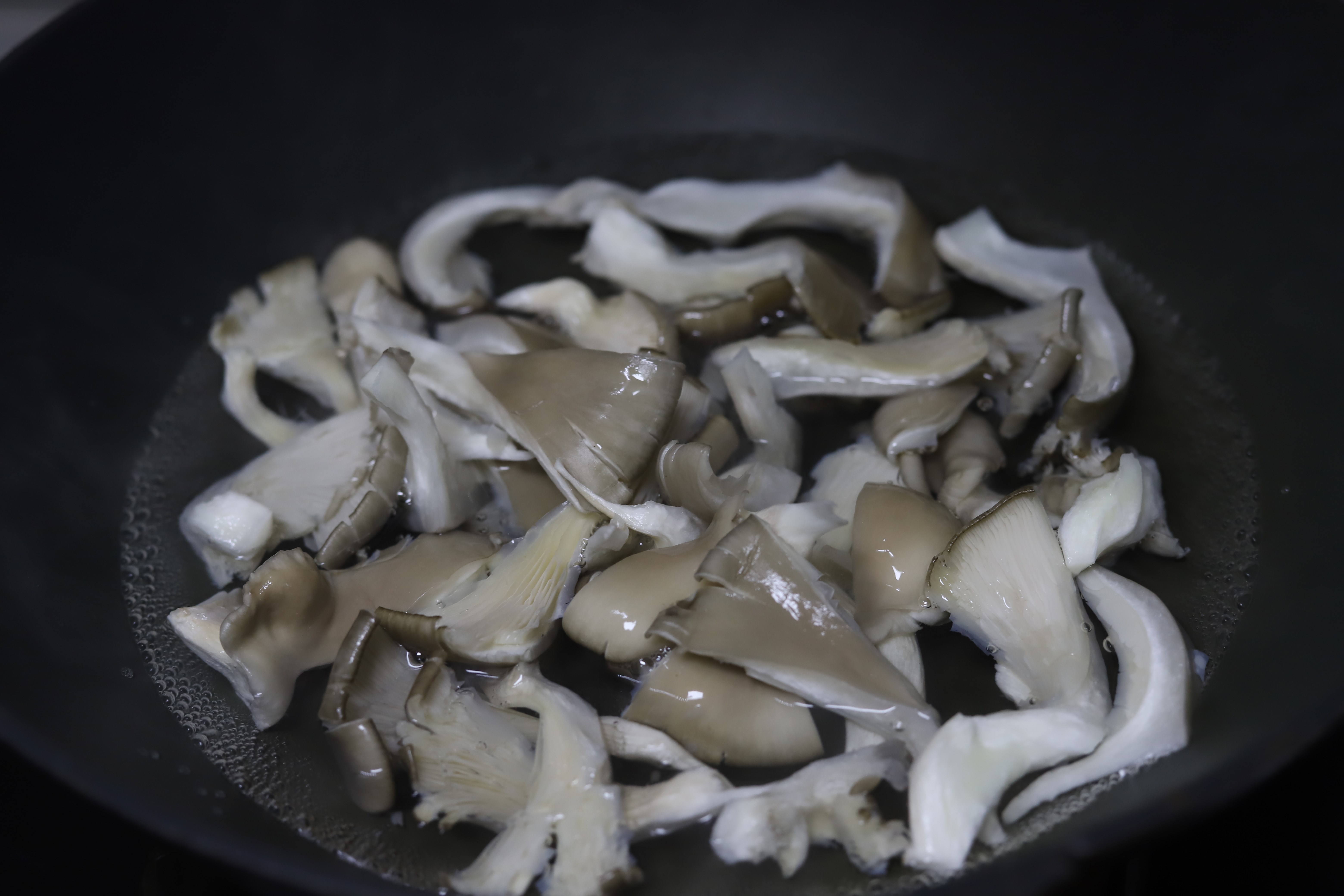 黑椒炸蘑菇
