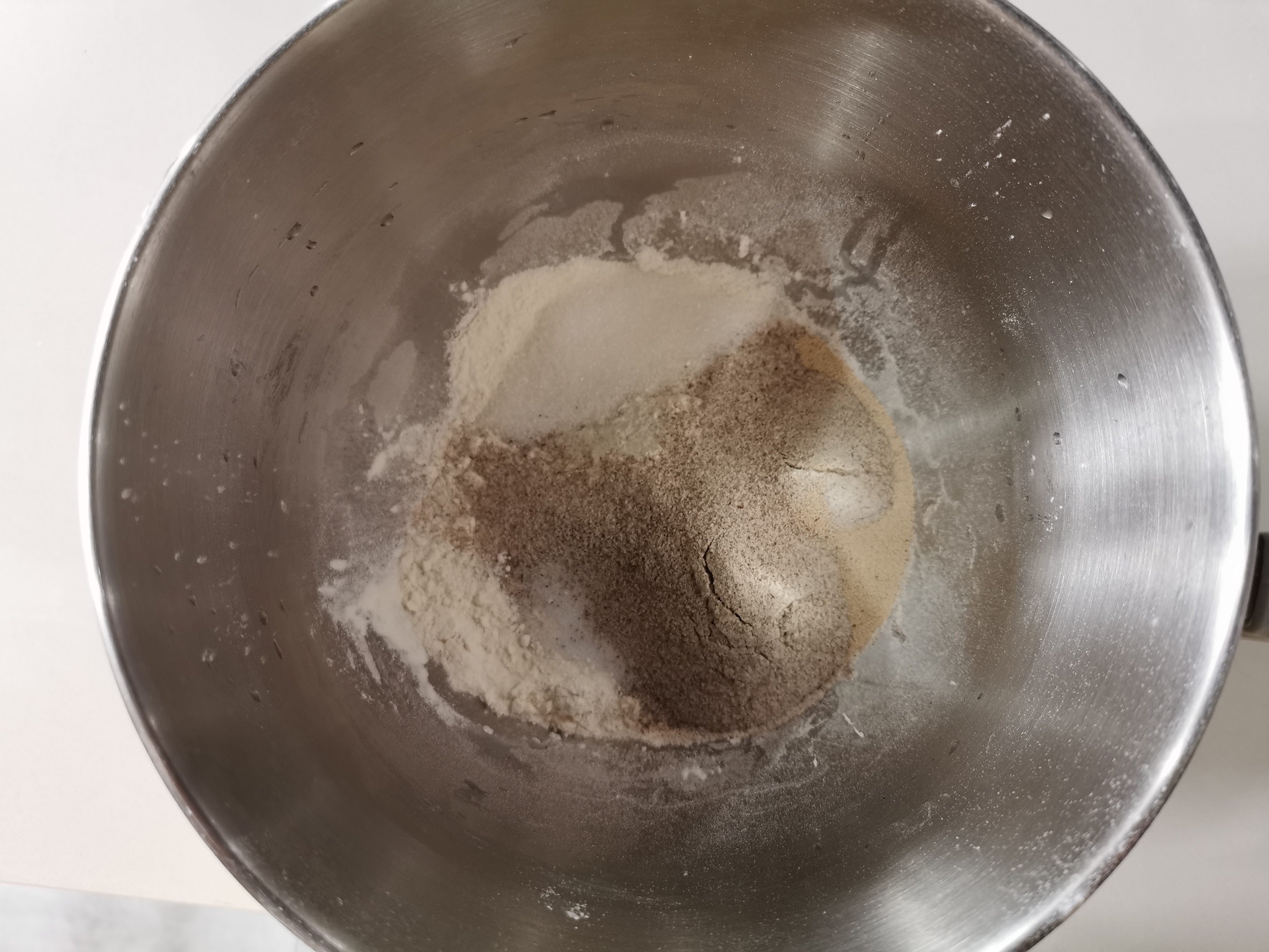 黑麦核桃面包，还带有点嚼劲哦！