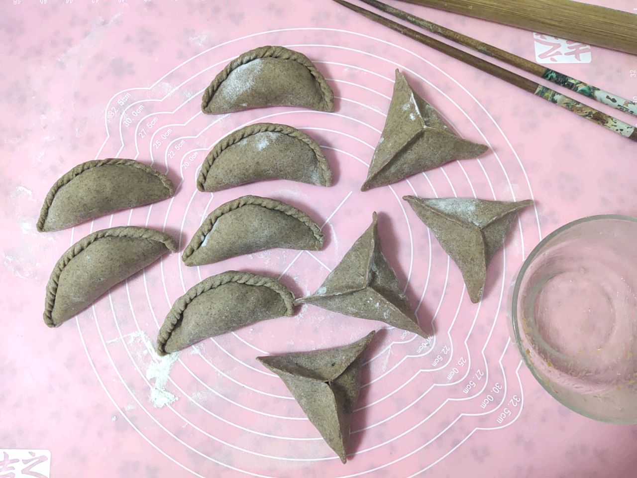 黑麦鸡肉包