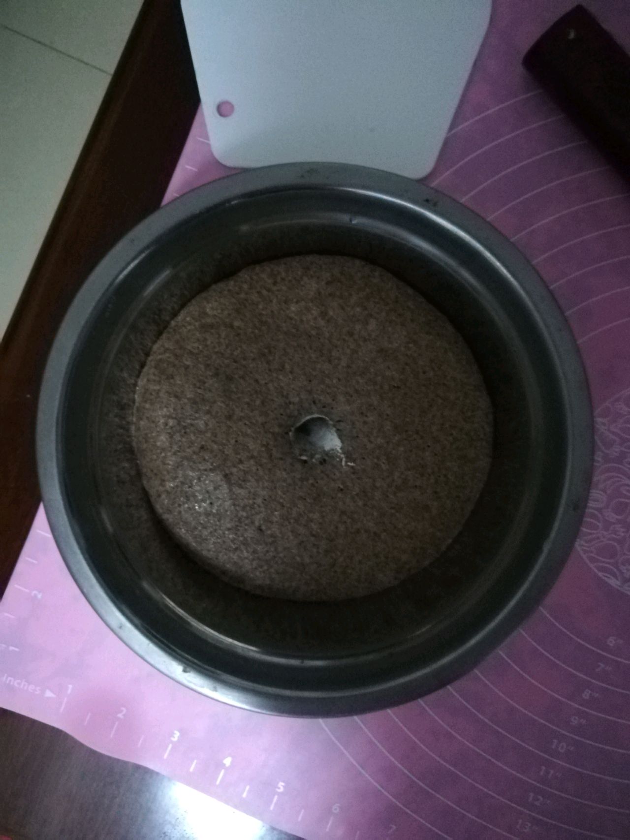 黑全麦肠仔包