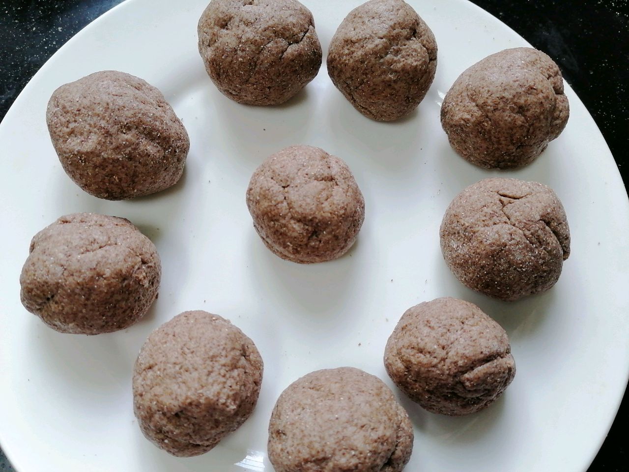 黑全麦豆沙包