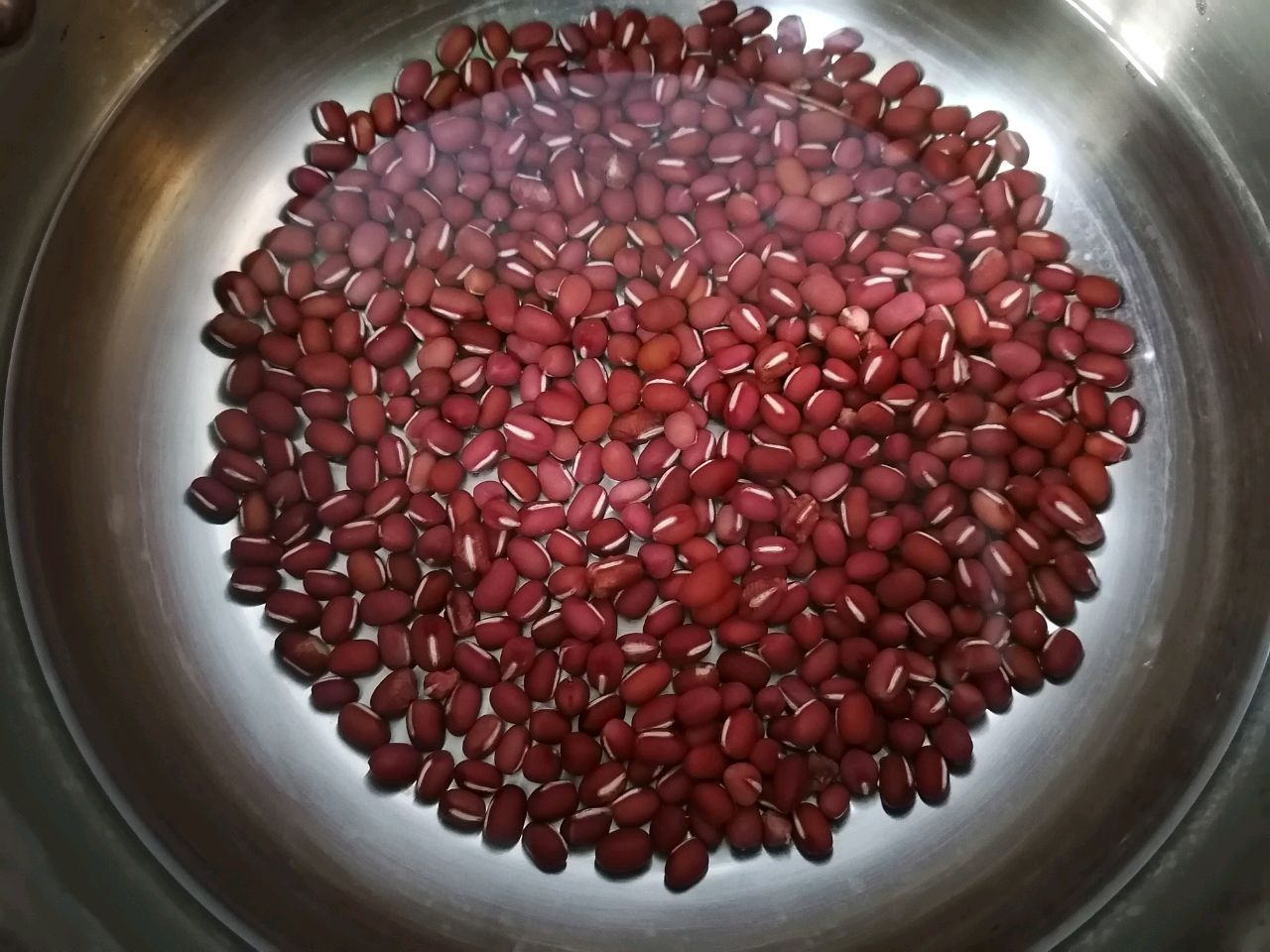 黑全麦豆沙包